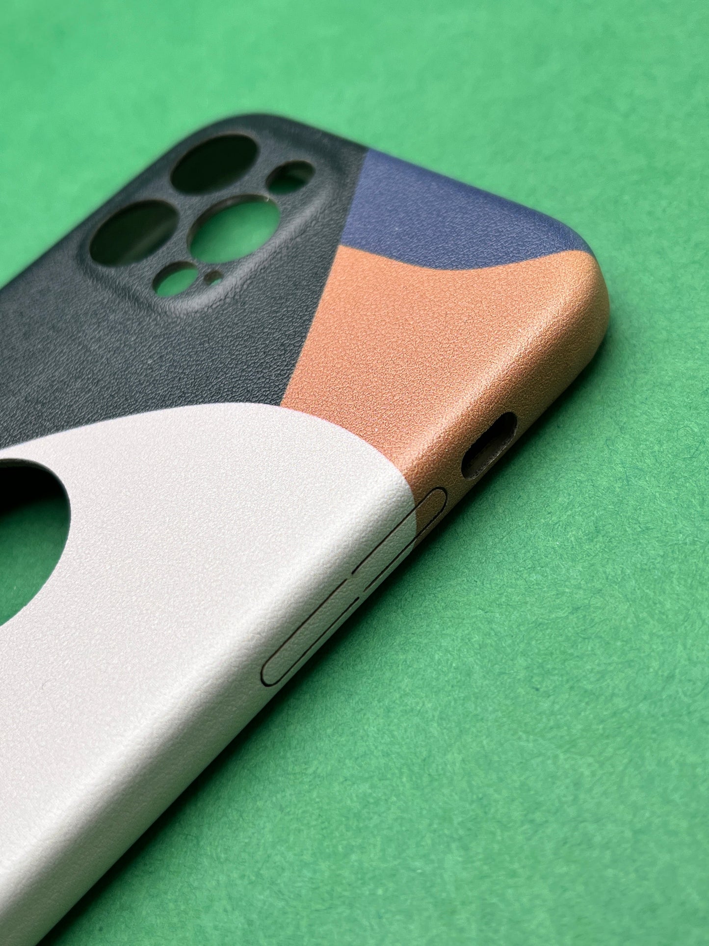 Classy Leather Print With In Side Velvet Finish Cover