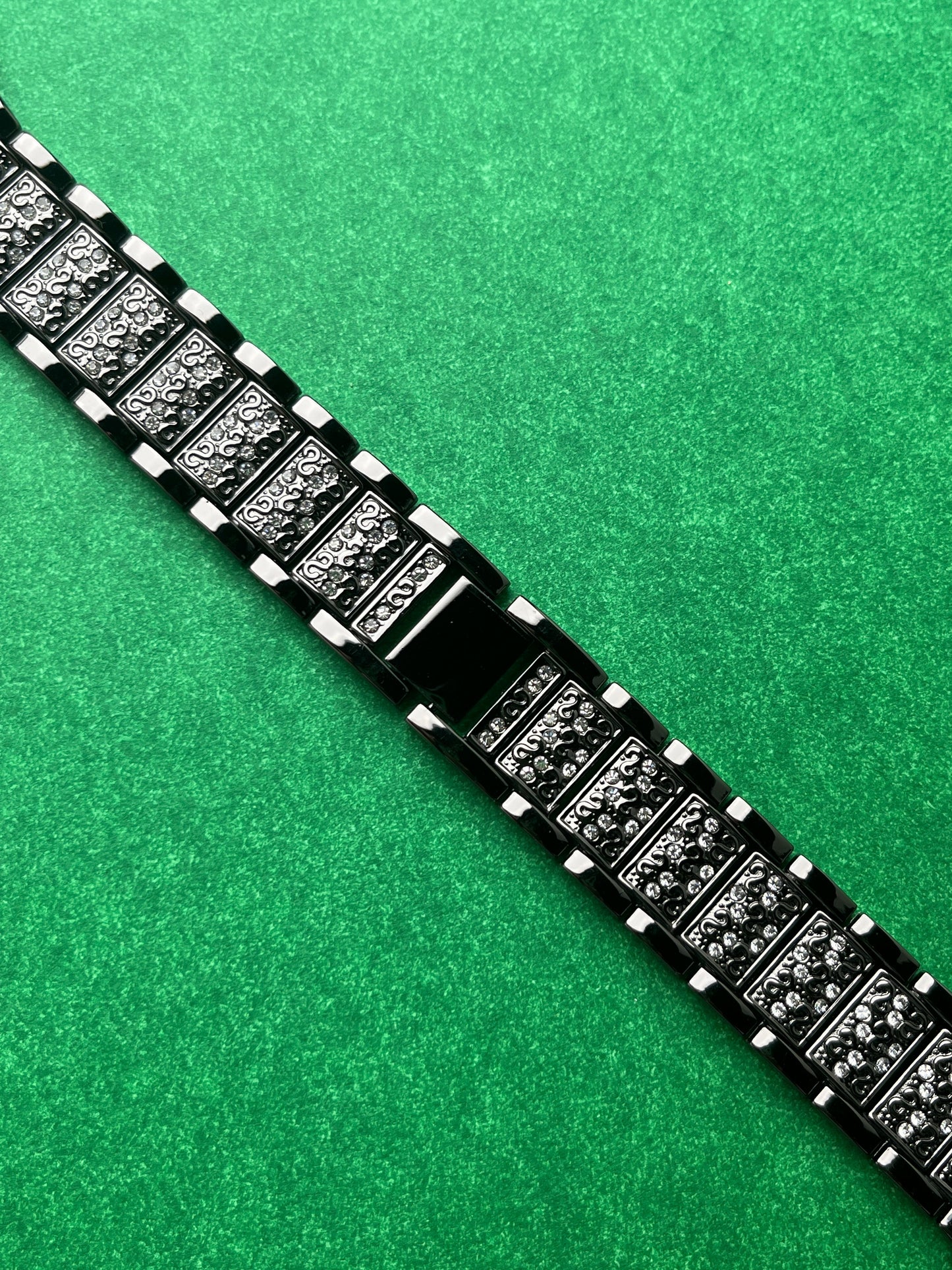 Diamond Rouge Glossy Steel Strap