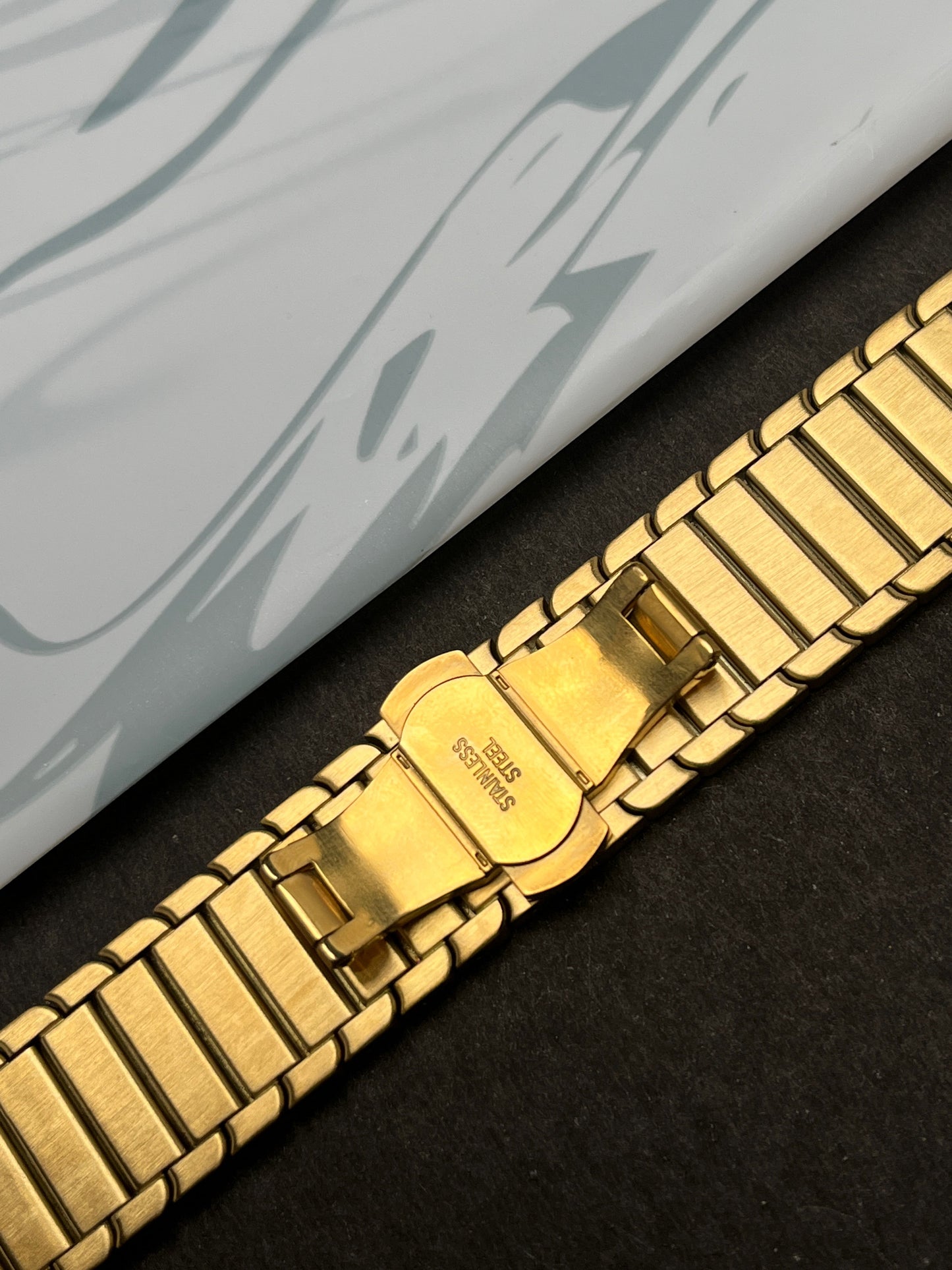 Link Strap Gold Metal Bracelet with Detachable link for Apple Watch