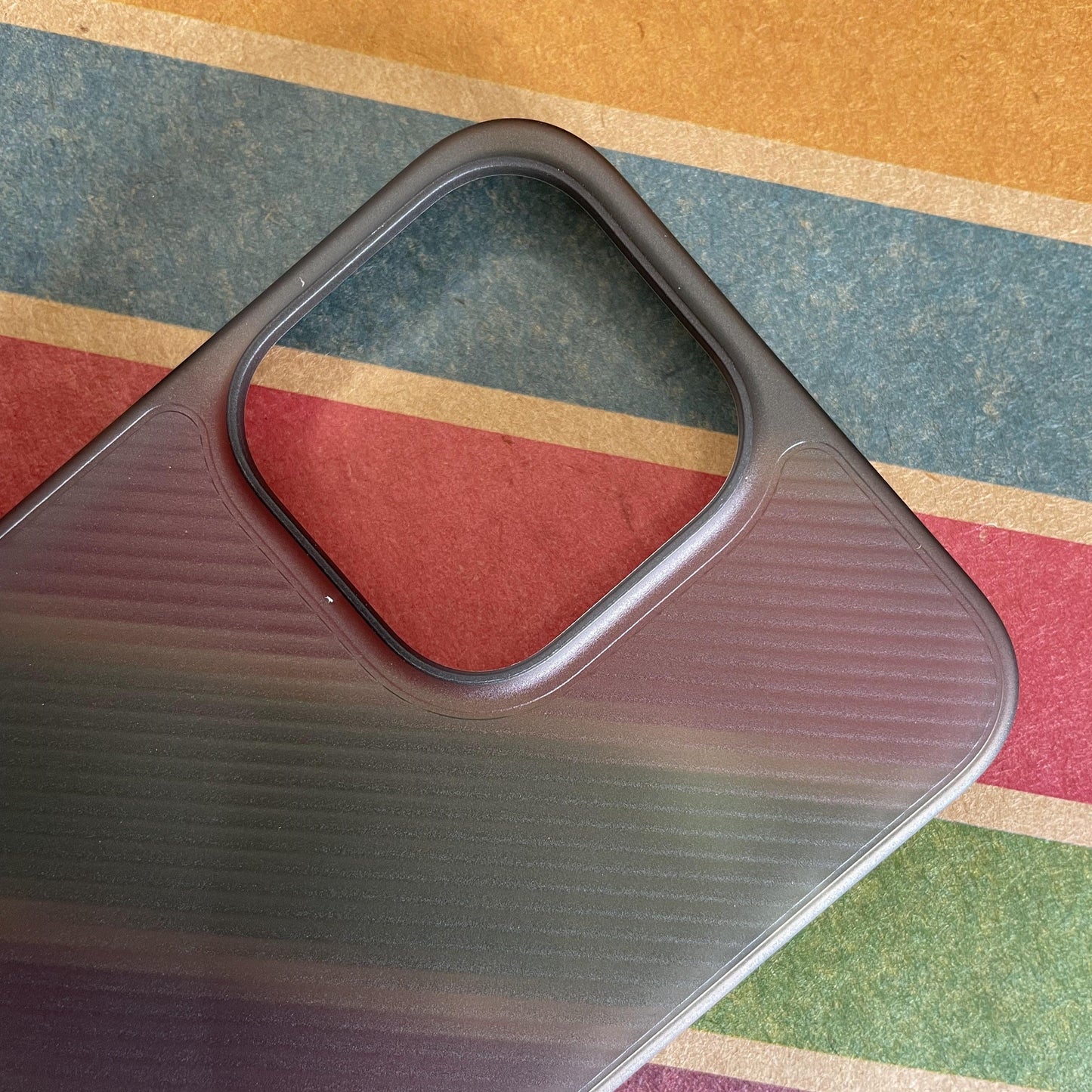 Super Slim Grip Black Paper Case For iPhone