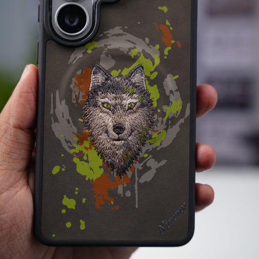 Nimmy Design Black Wolf MagSafe case for Samsung S26 Ultra