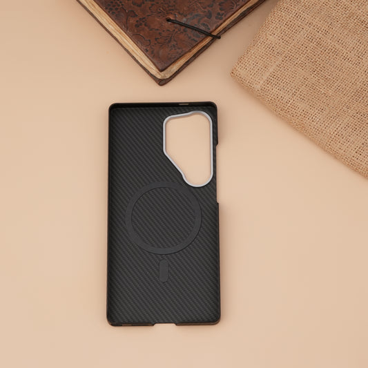 FACEDESIGN Carbon Fiber with MagSafe compatibility case for Samsung Galaxy S25 Ultra