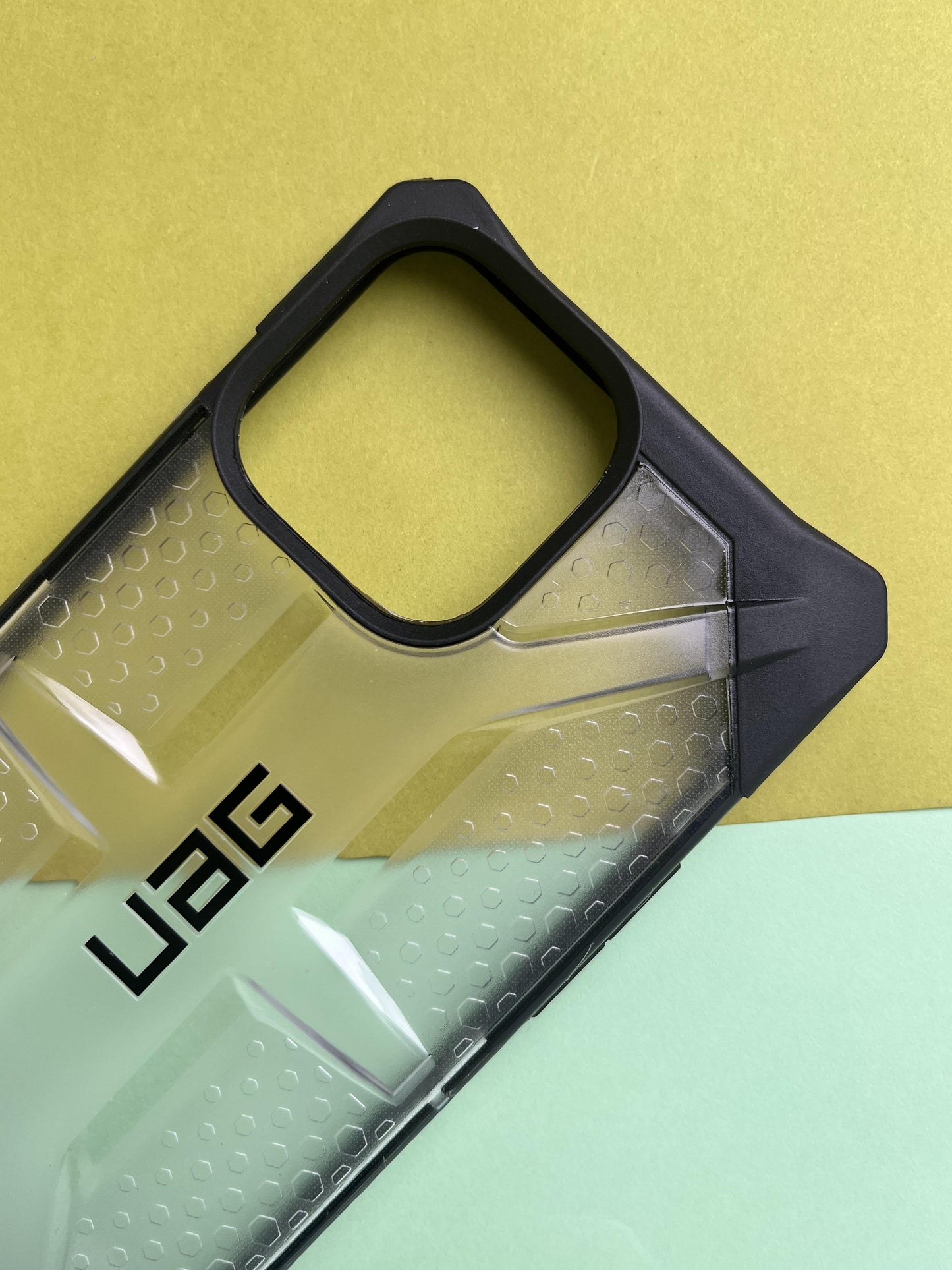 Urban Armor Gear UAG PLASMA