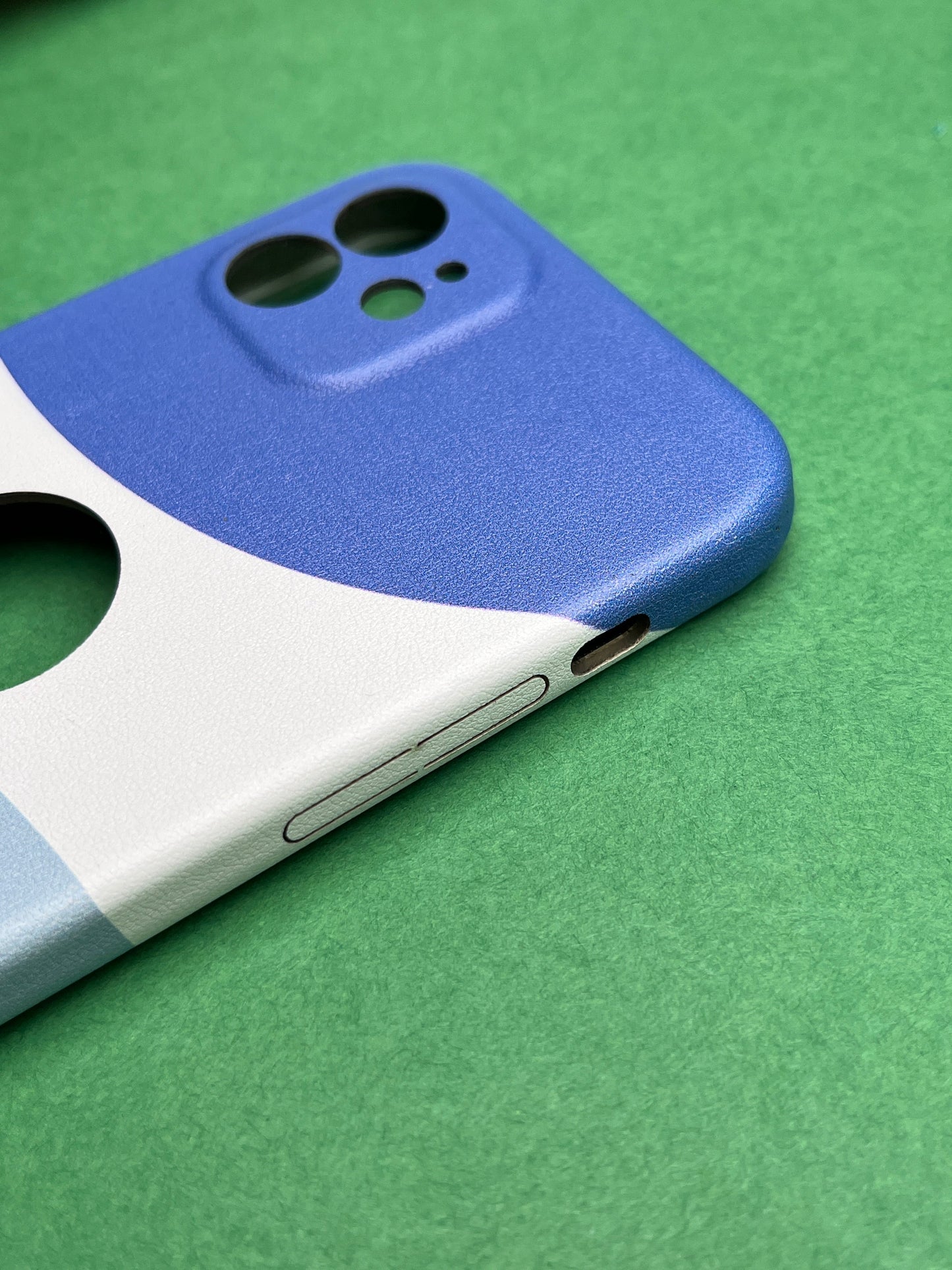 Classy Leather Print With In Side Velvet Finish Cover