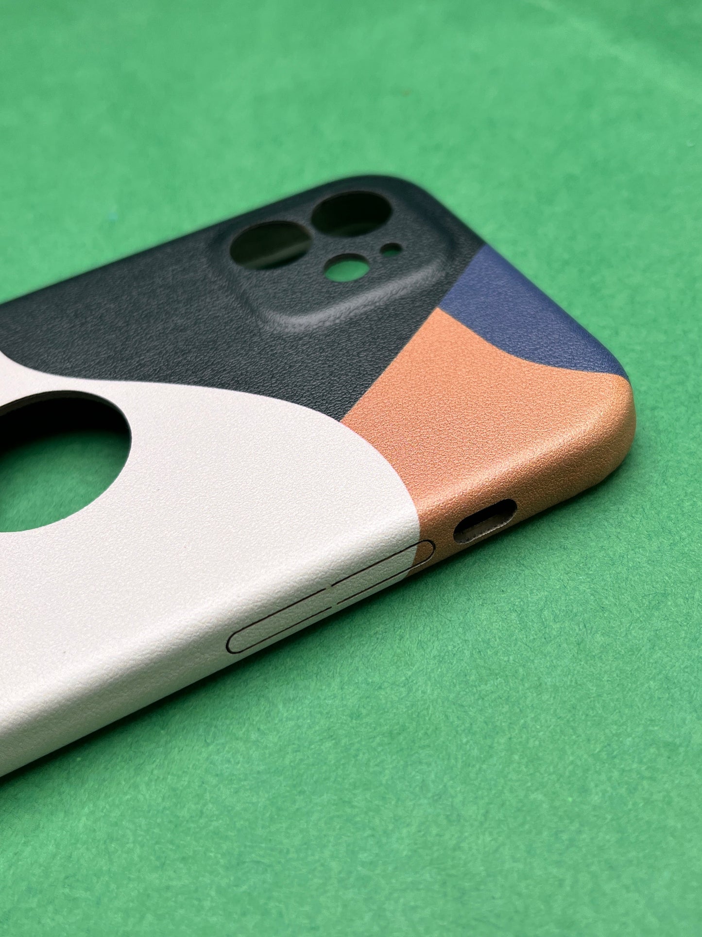 Classy Leather Print With In Side Velvet Finish Cover