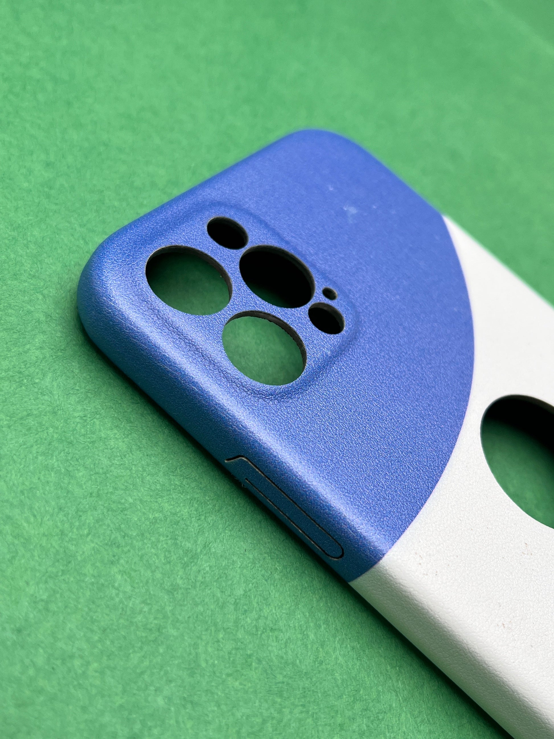 Classy Leather Print With In Side Velvet Finish Cover