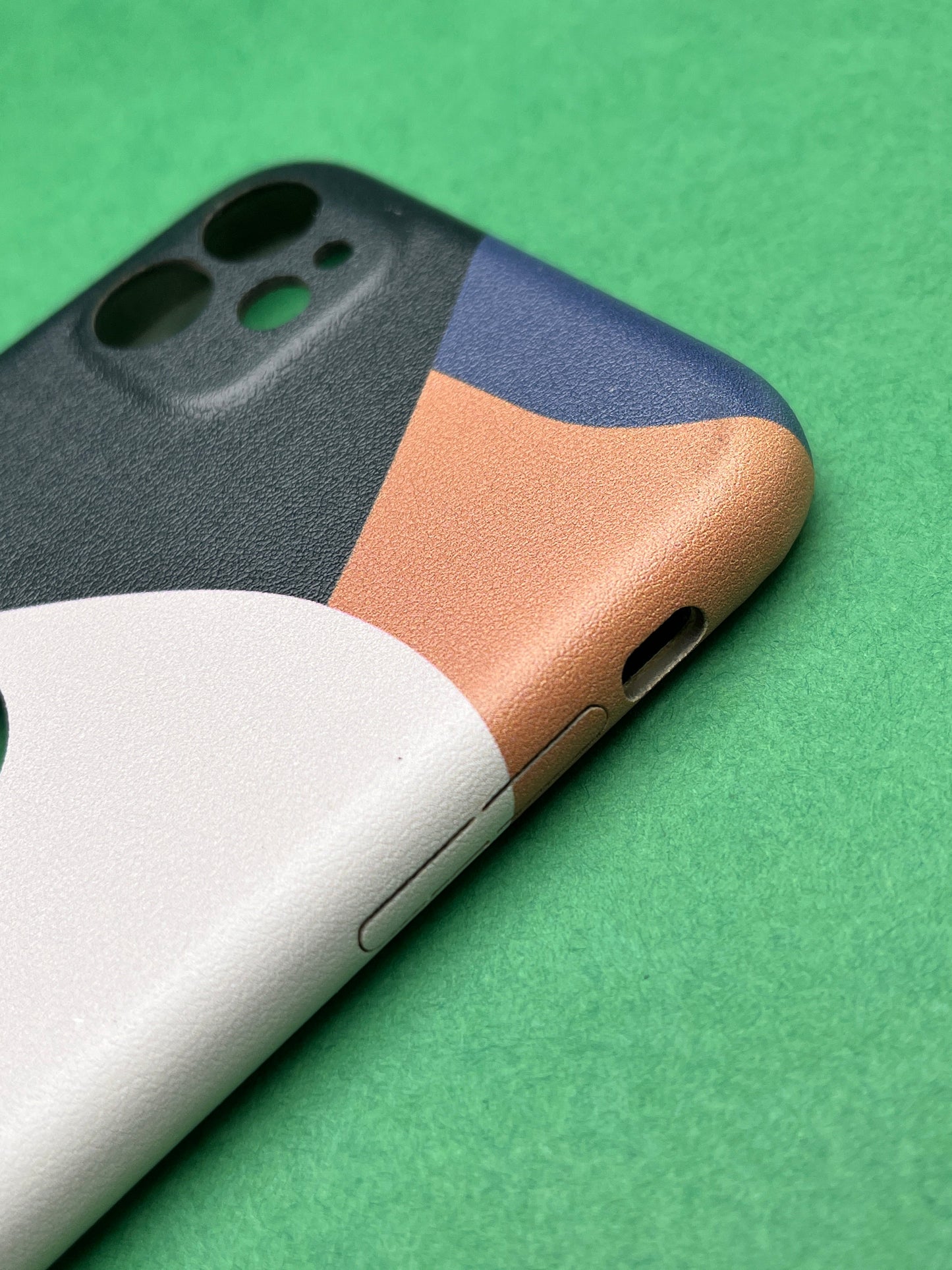 Classy Leather Print With In Side Velvet Finish Cover