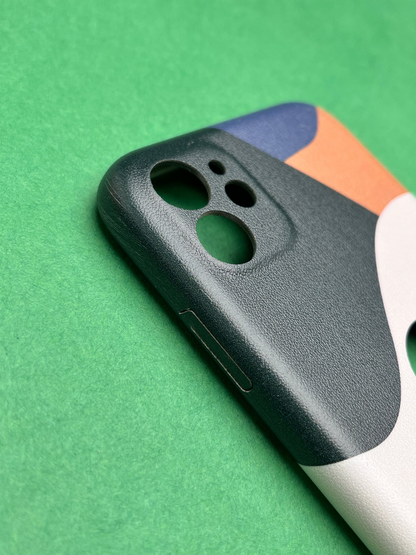 Classy Leather Print With In Side Velvet Finish Cover