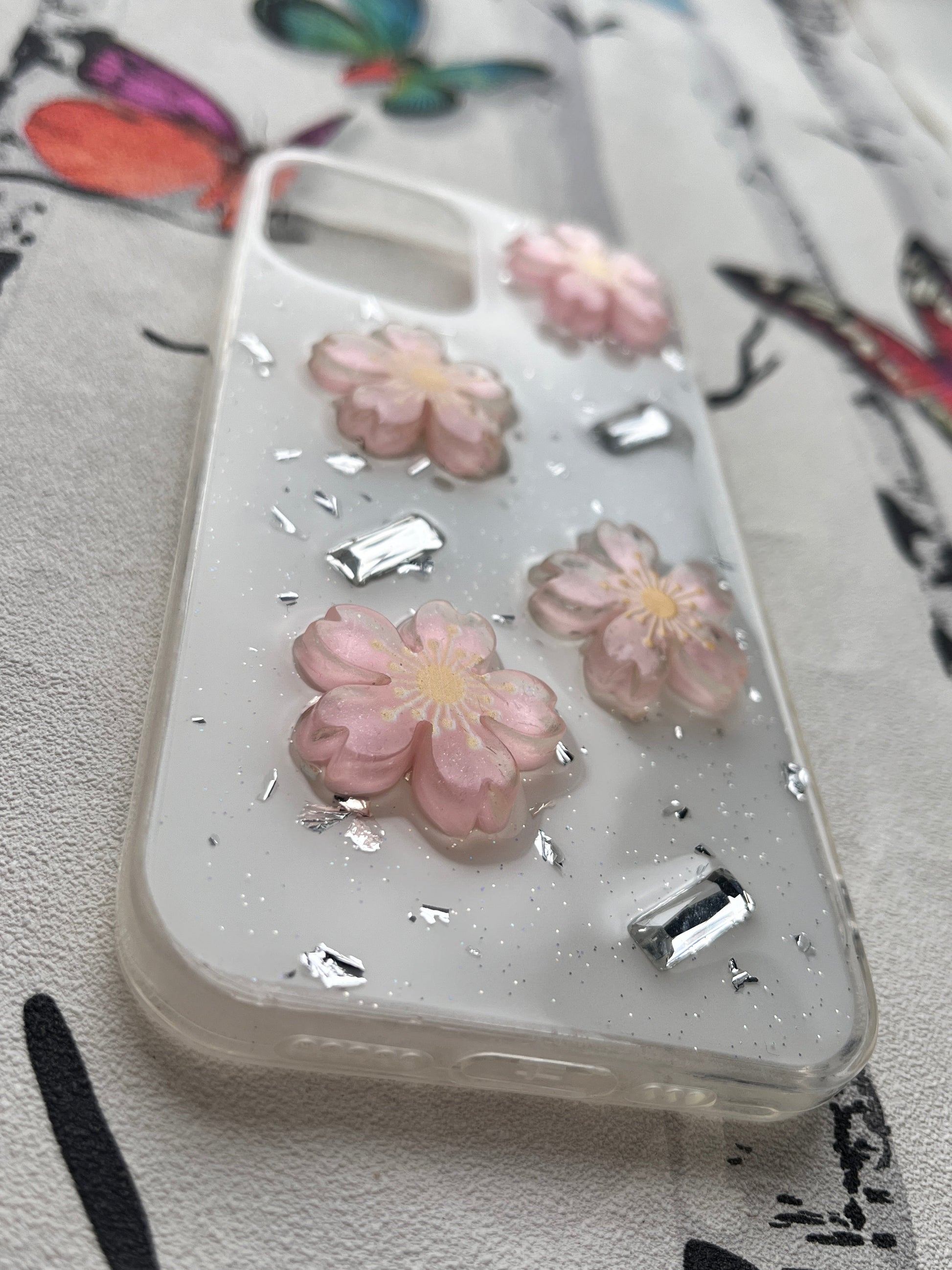 Ladies Spacial Floral Stone Diamond Case