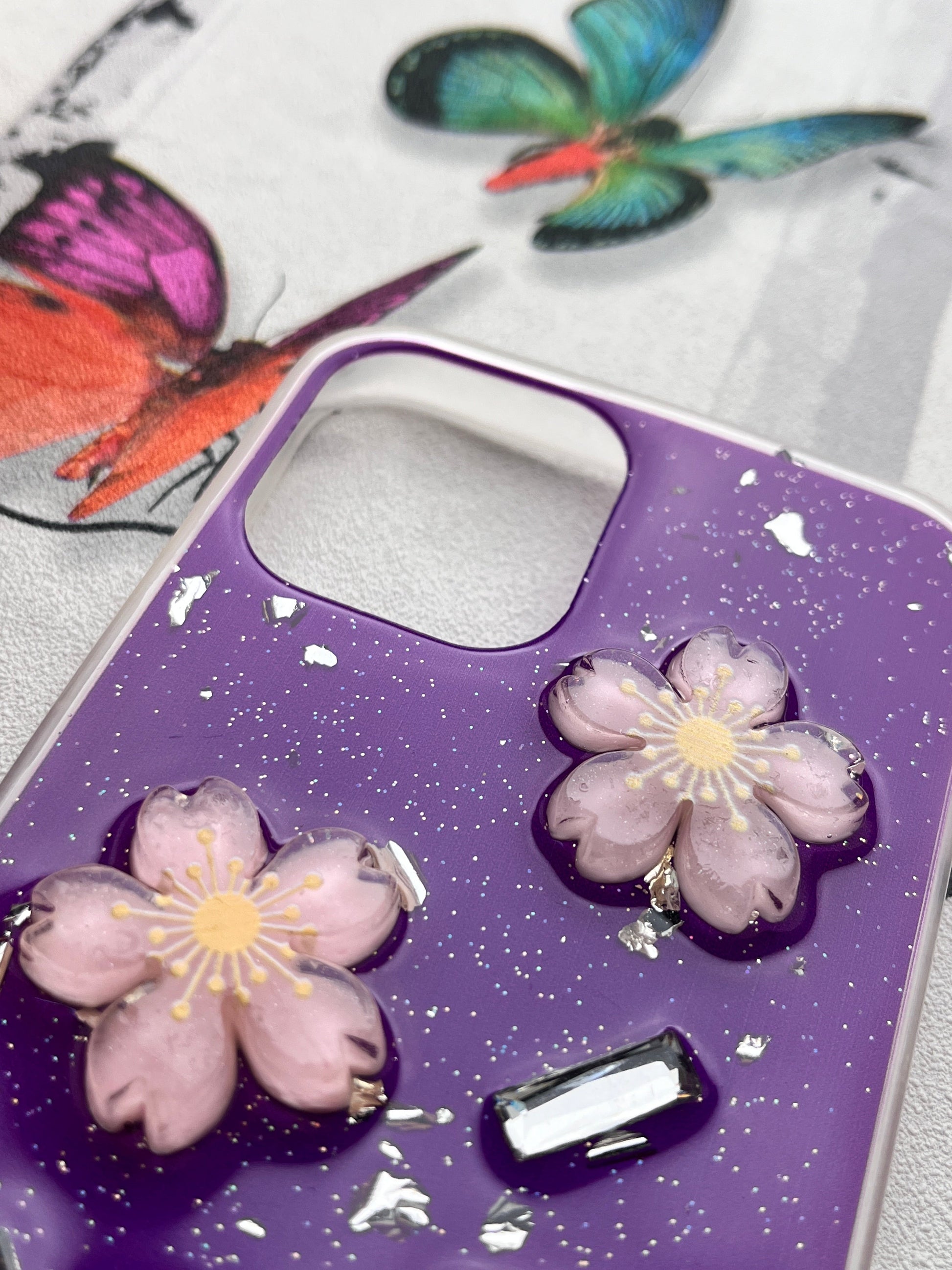 Ladies Spacial Floral Stone Diamond Case