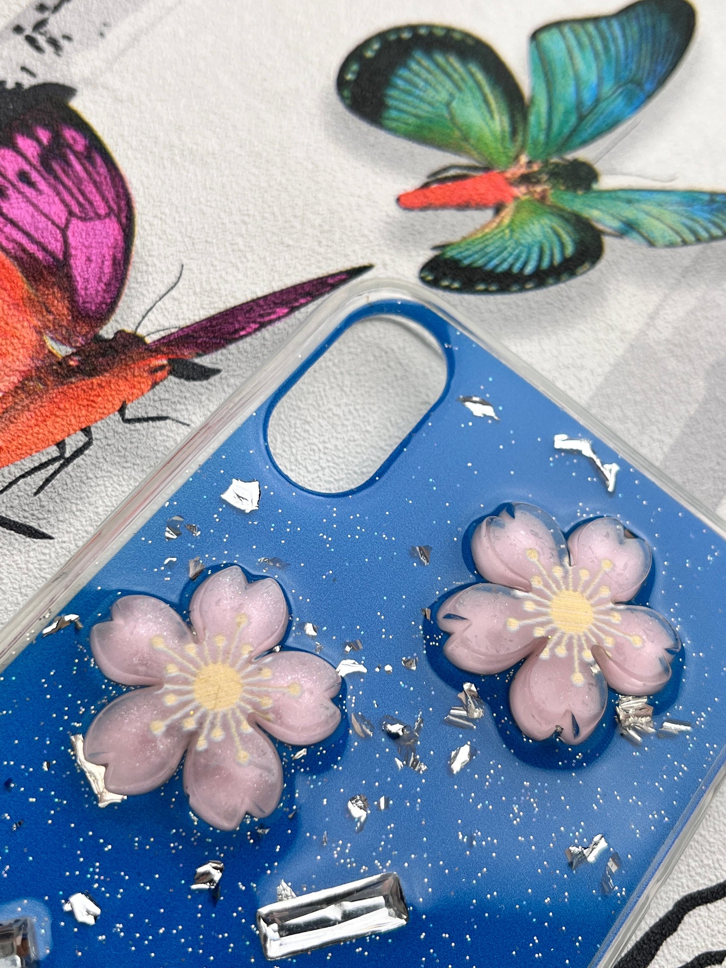 Ladies Spacial Floral Stone Diamond Case