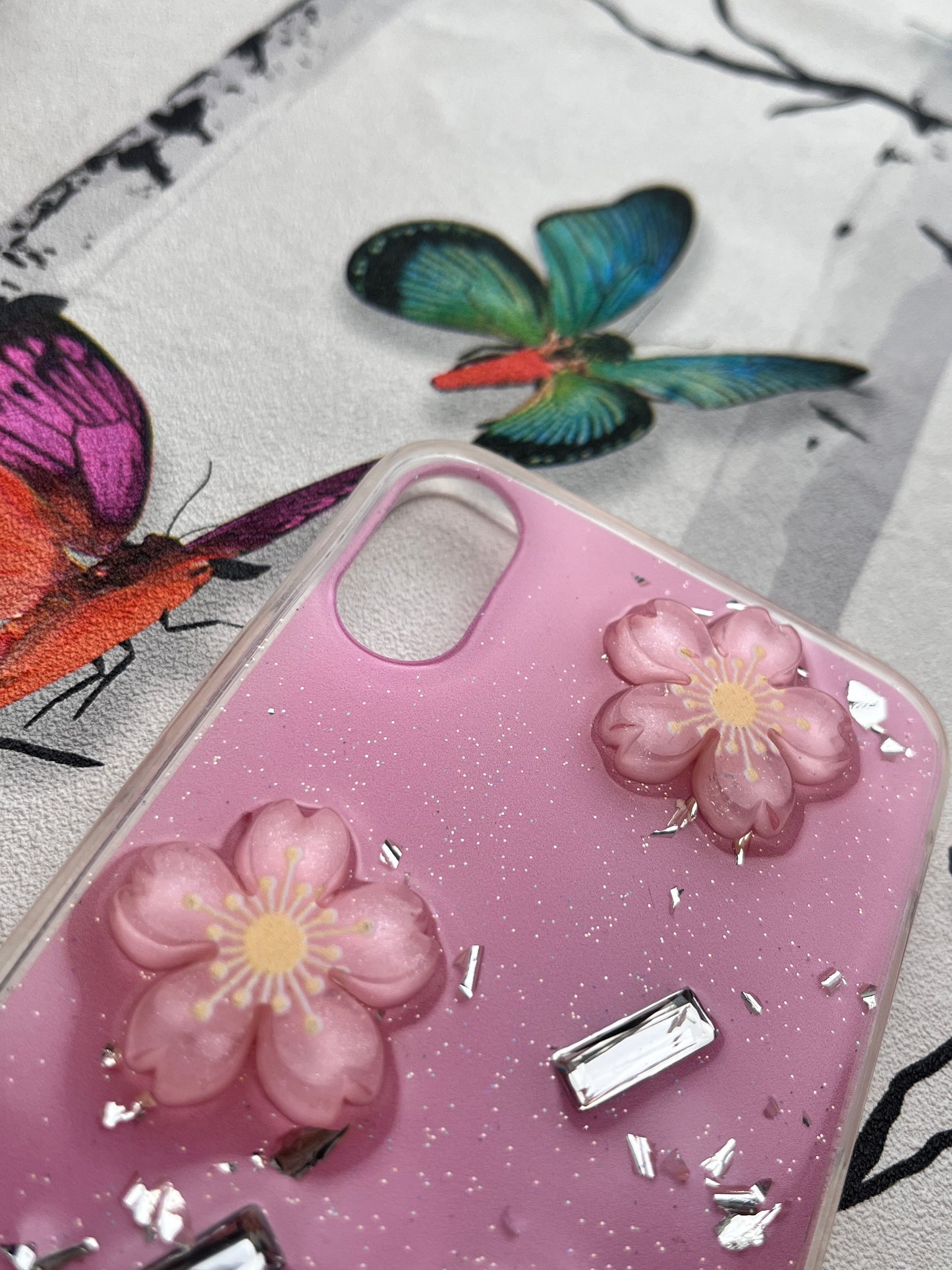 Ladies Spacial Floral Stone Diamond Case