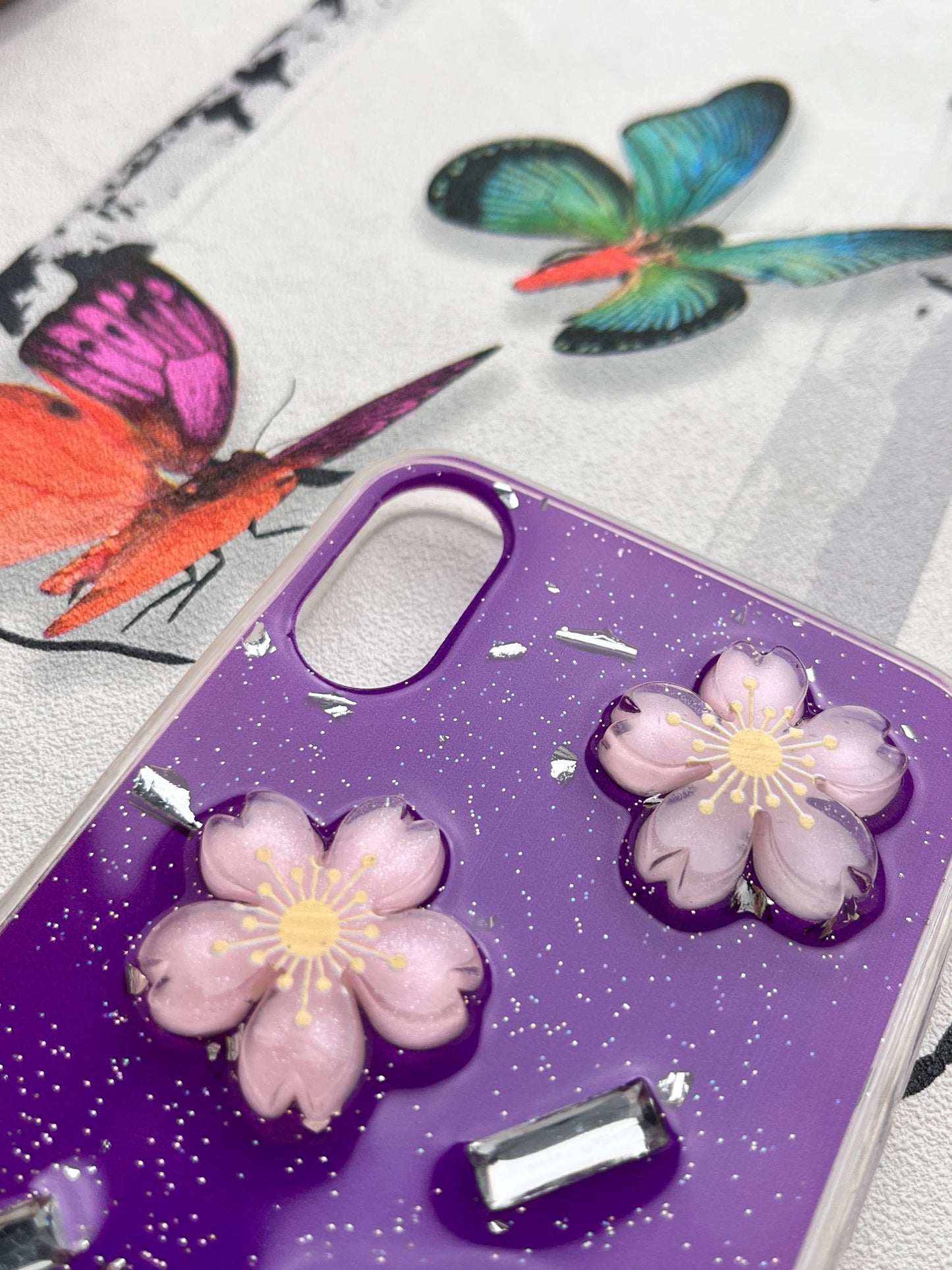 Ladies Spacial Floral Stone Diamond Case