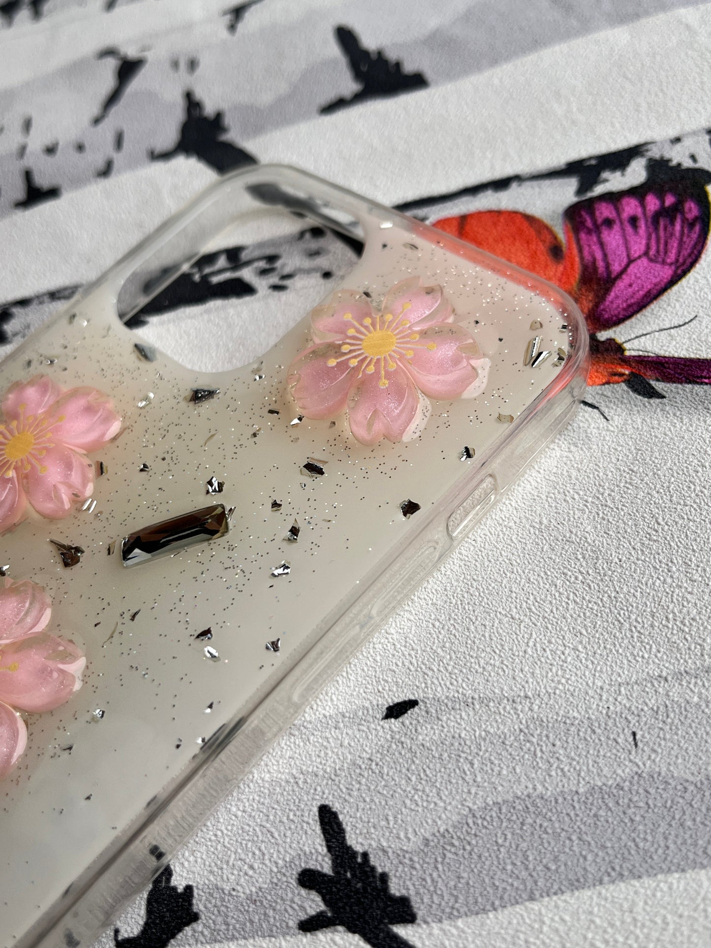 Ladies Spacial Floral Stone Diamond Case