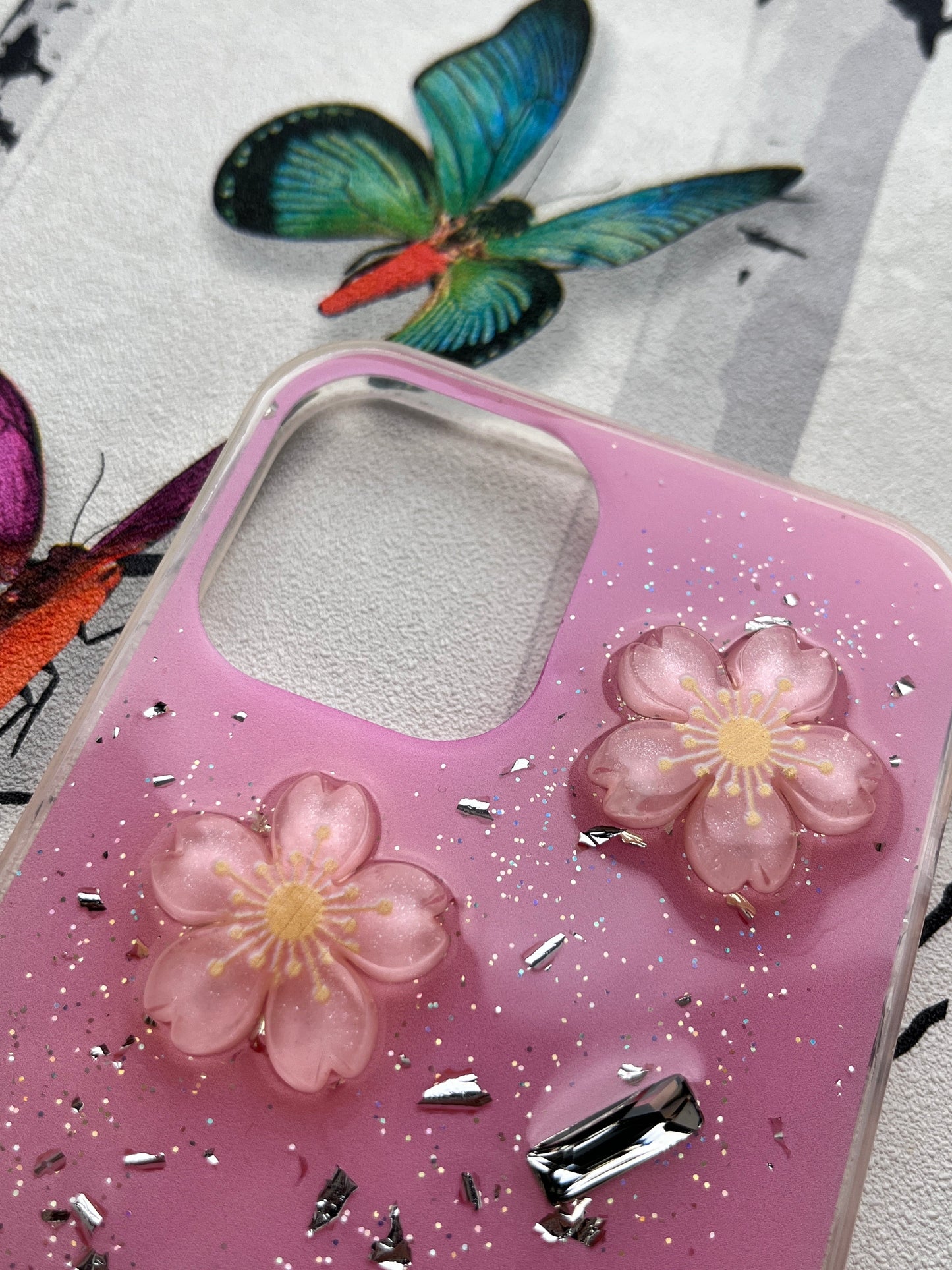 Ladies Spacial Floral Stone Diamond Case