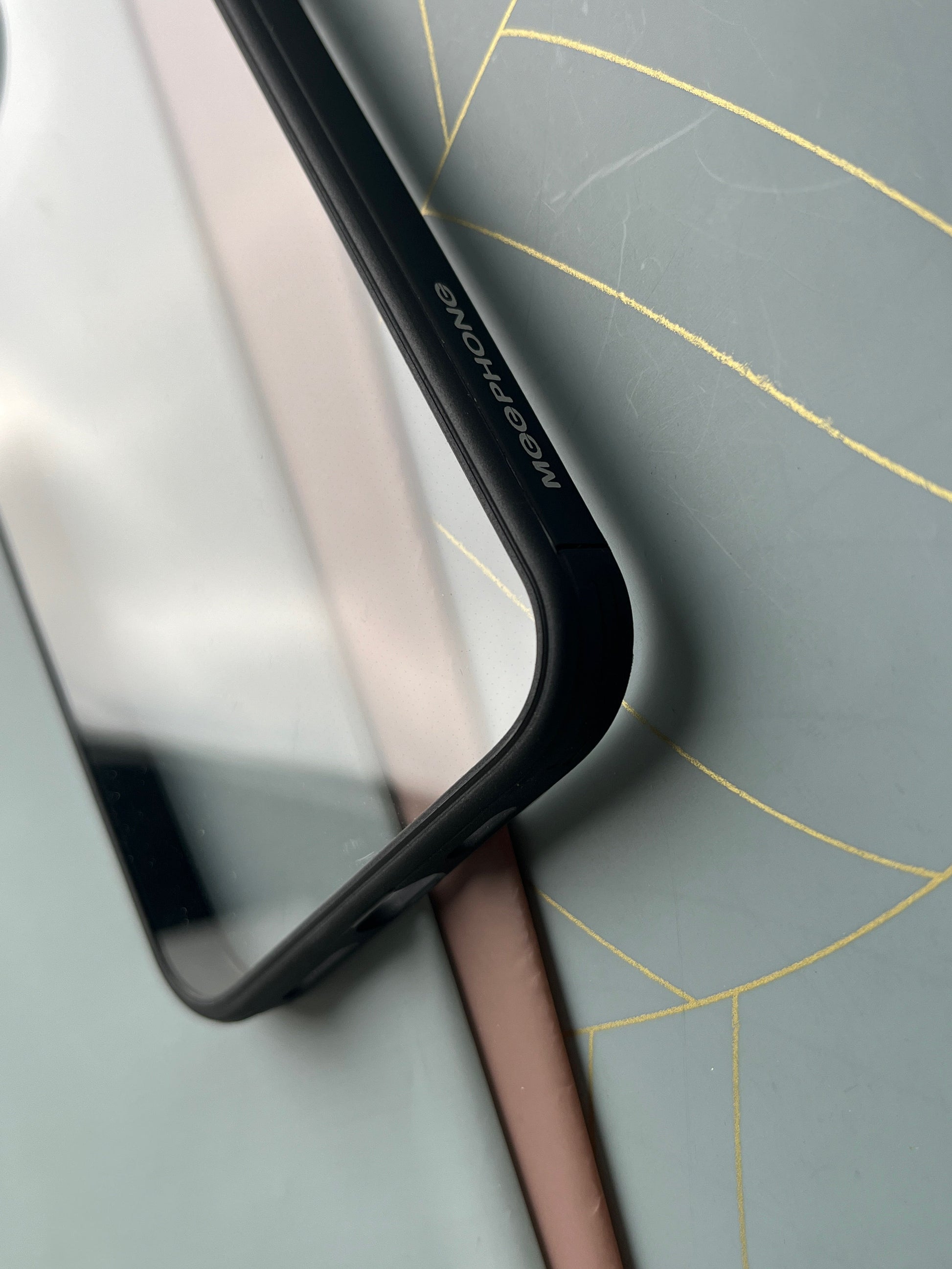 Meephone Black simple fashion intelligent protection case for iPhone