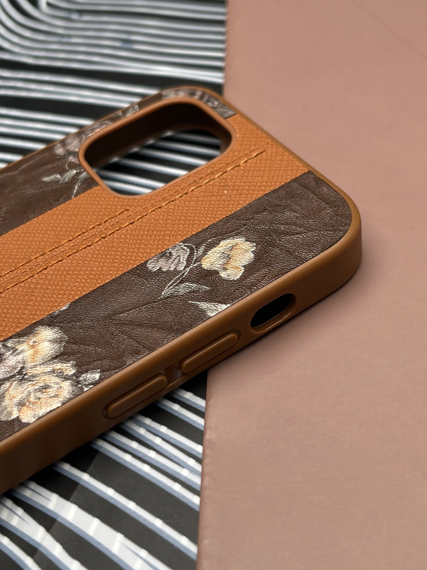 Onegif / Puloka Leather Cases For 12 Mini