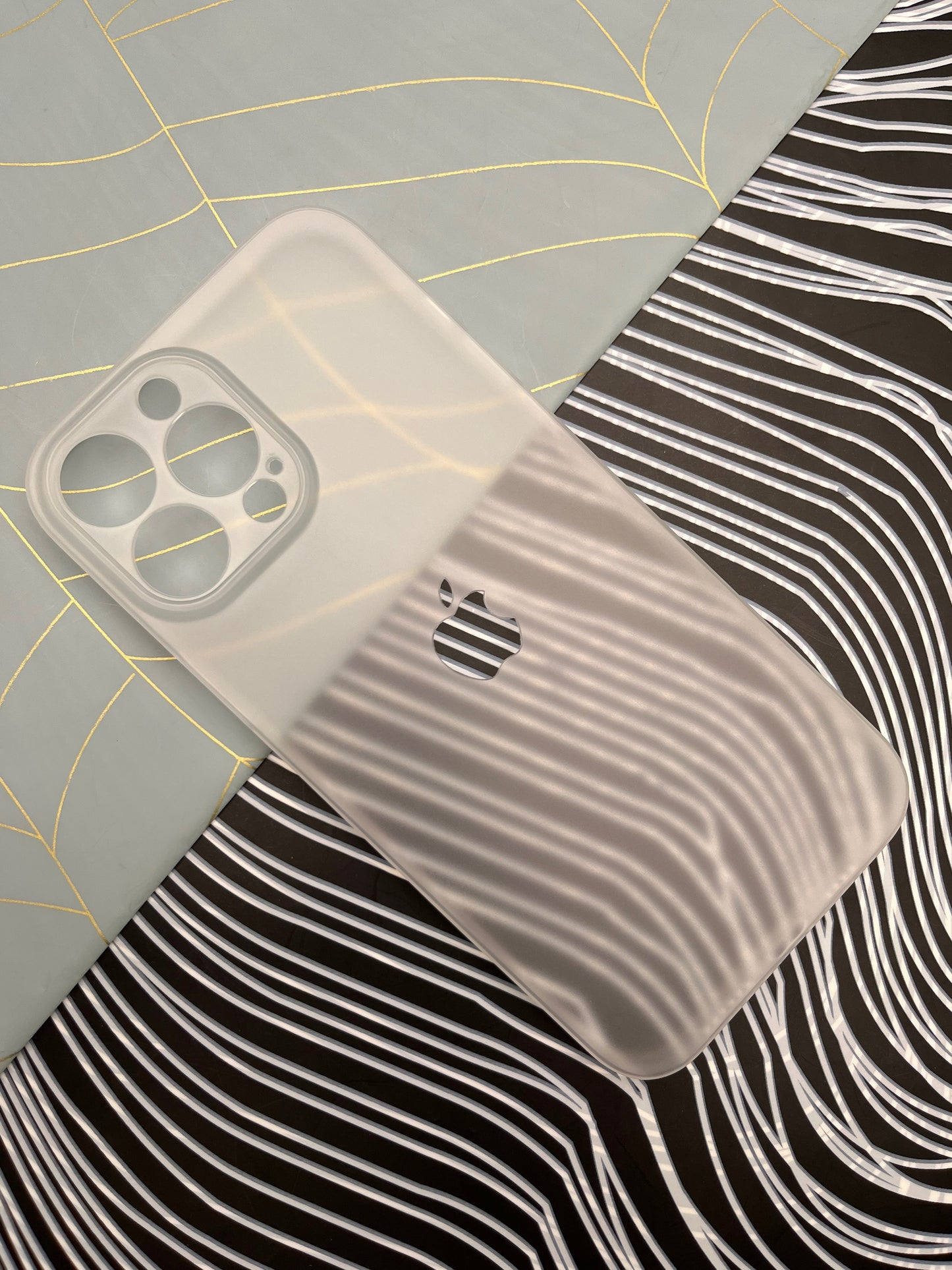 K-Doo White Ultra Slim Logo Cut Paper Case For iPhone