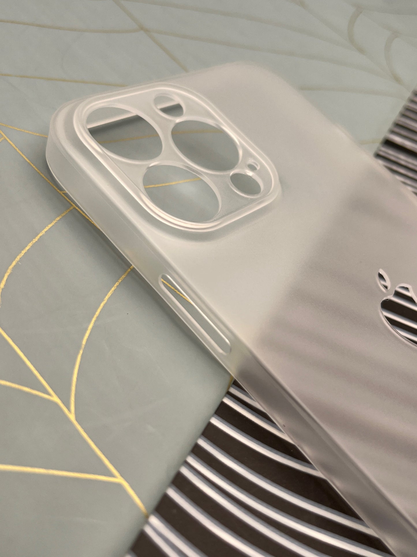 K-Doo White Ultra Slim Logo Cut Paper Case For iPhone