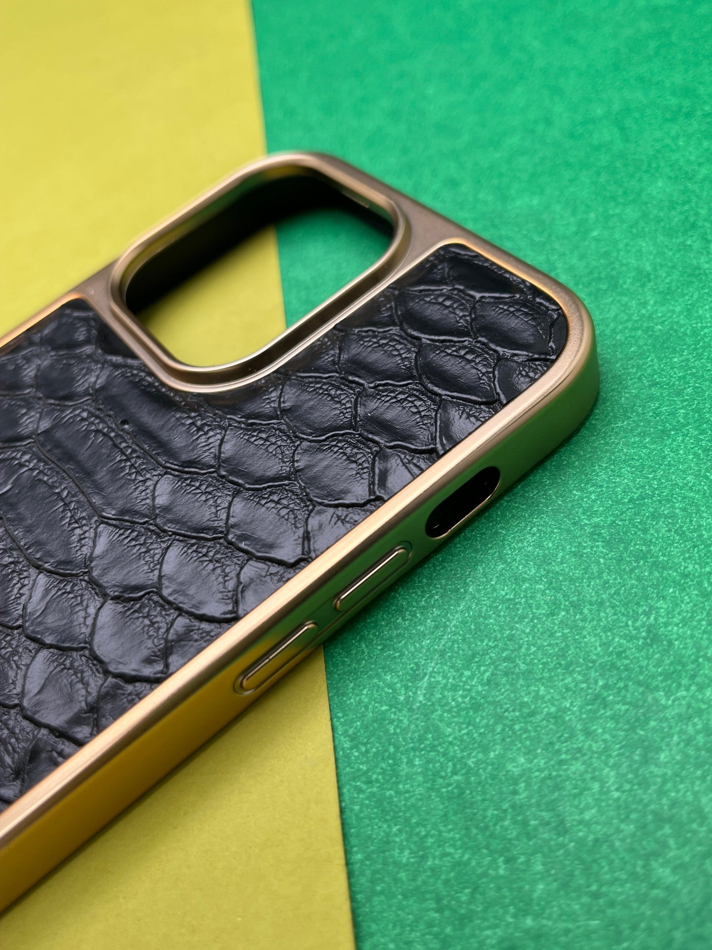 HDD Black Crocodile Genuine Leather Case For iPhone