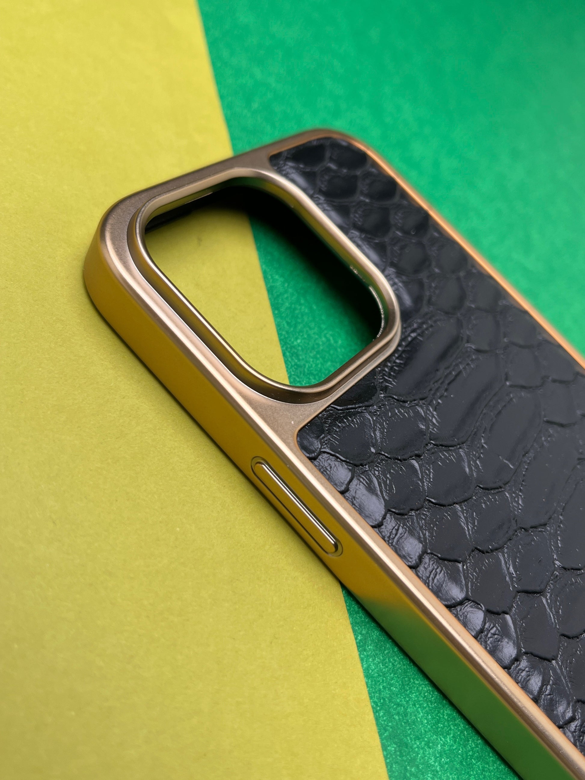 HDD Black Crocodile Genuine Leather Case For iPhone