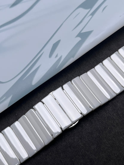 Premium White Ceramic Strap with Stainless Steel Butterfly Buckle for Apple Watch