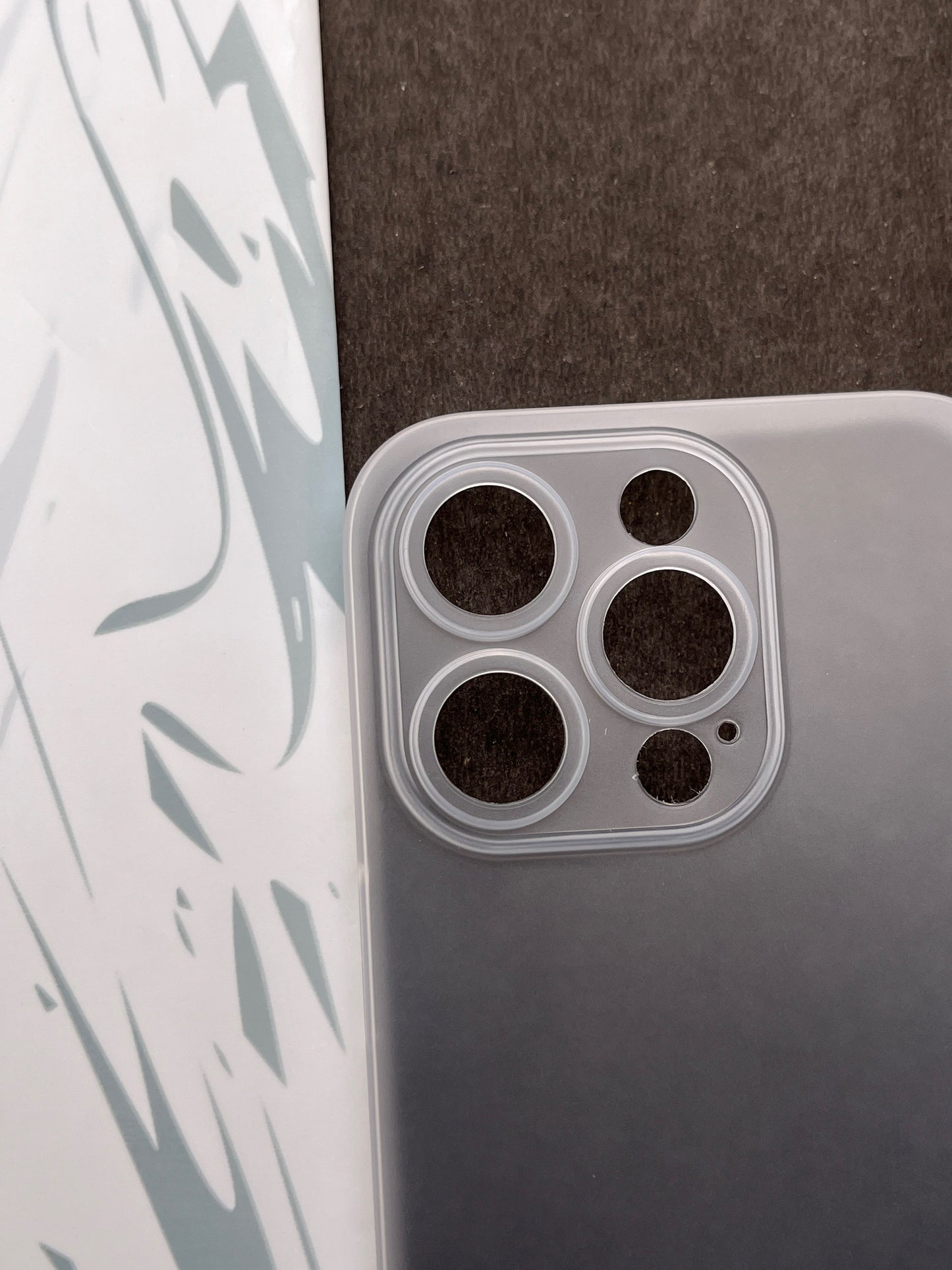 K-Doo White ultra slim paper case for iPhone