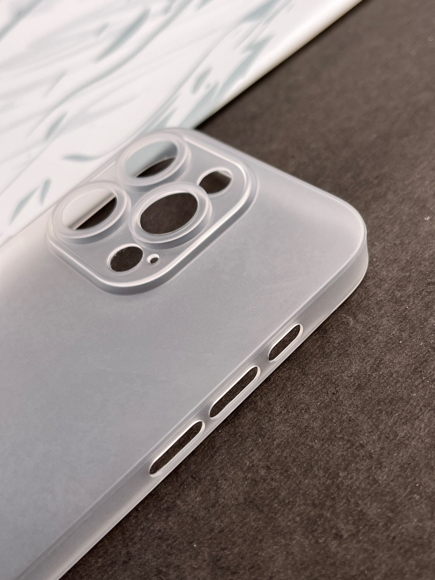 K-Doo White ultra slim paper case for iPhone