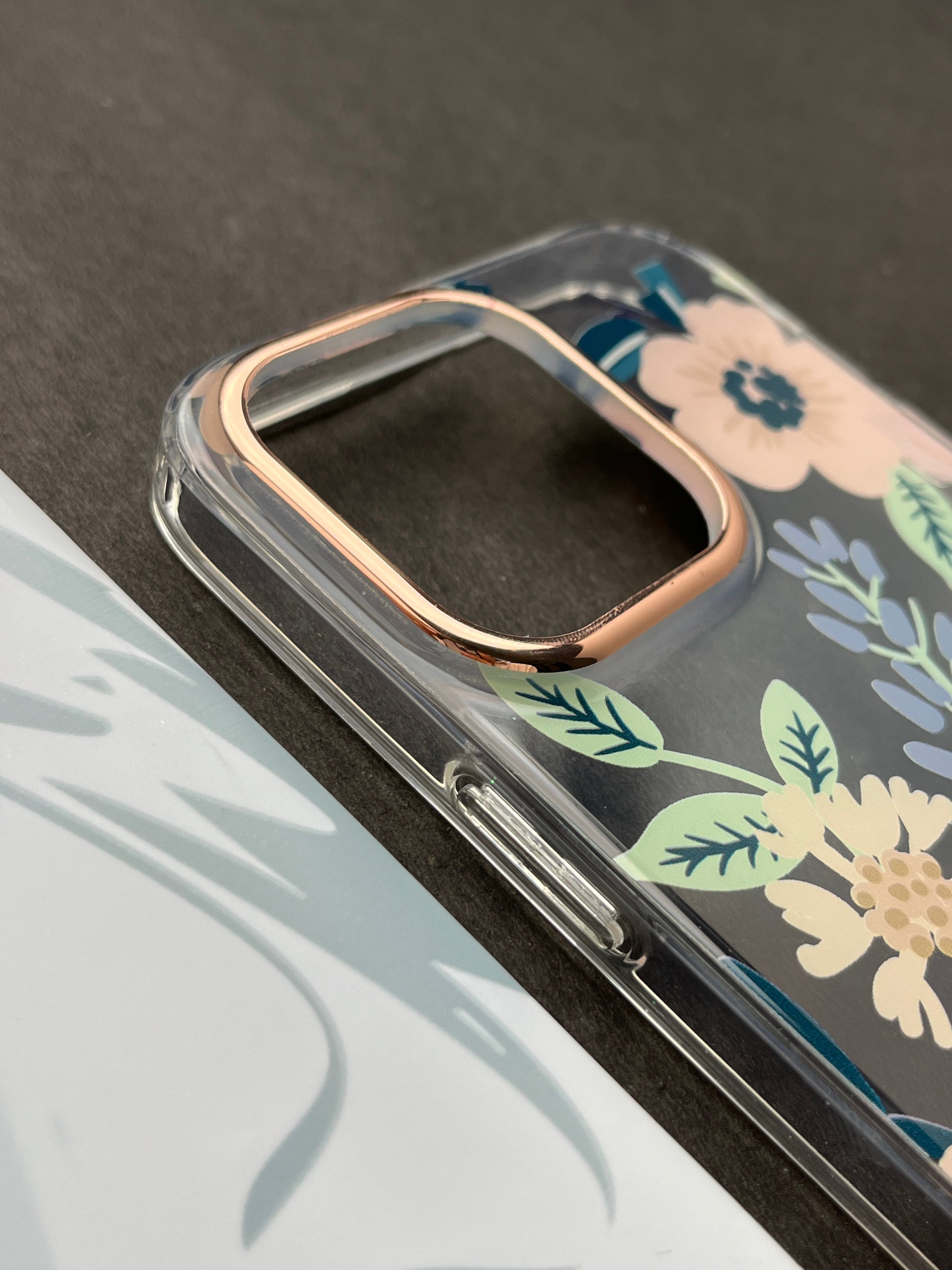 QY Premium Ladies Peach Flower Case for iPhone