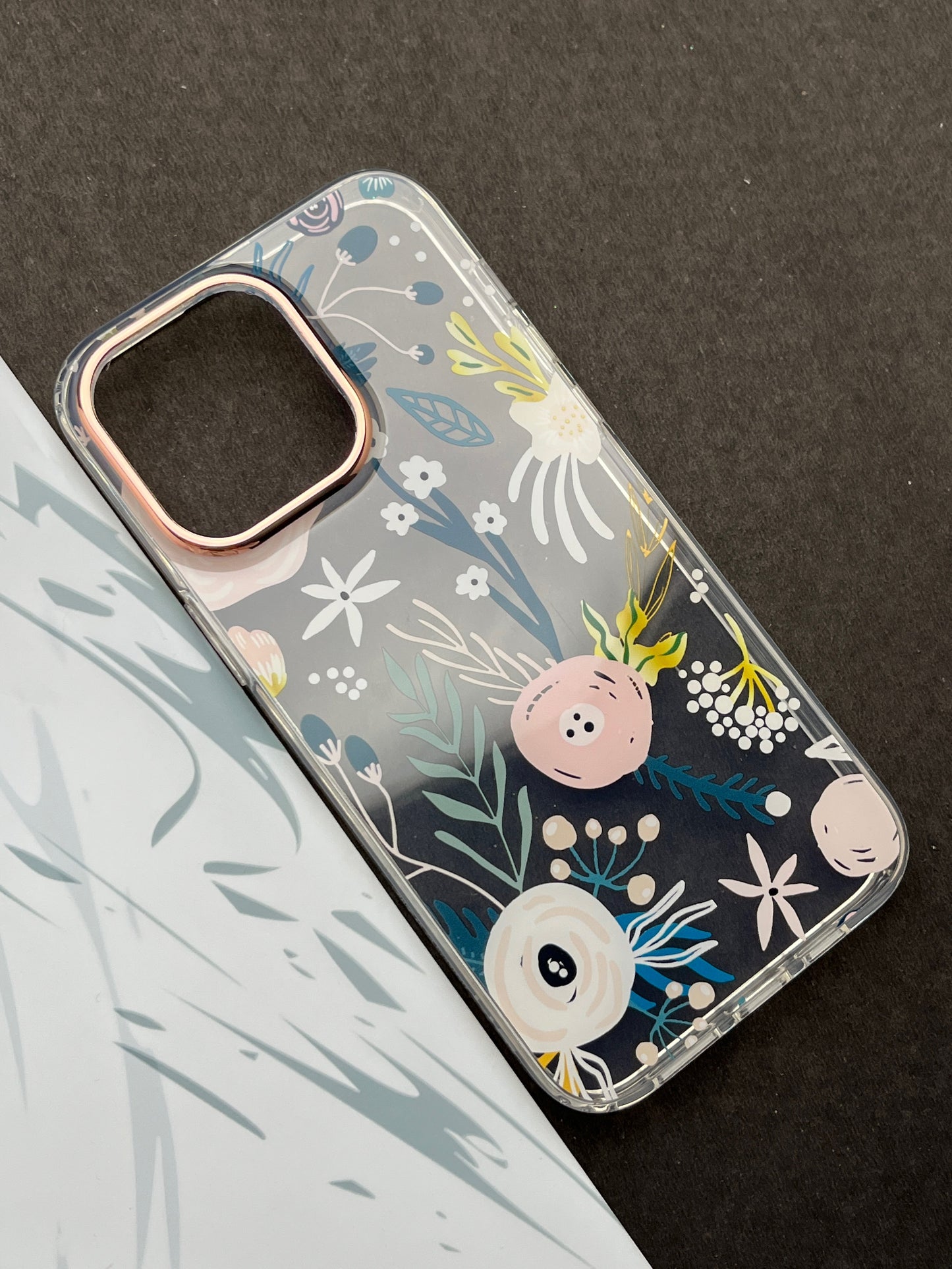 QY Premium Ladies White Flower Case for iPhone