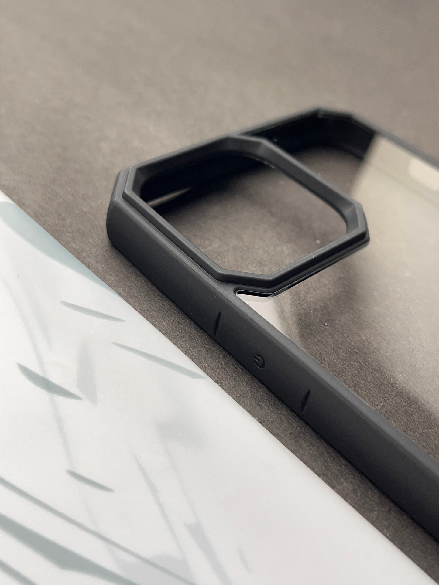 Comic Black series Clear non-yellow case for iPhone