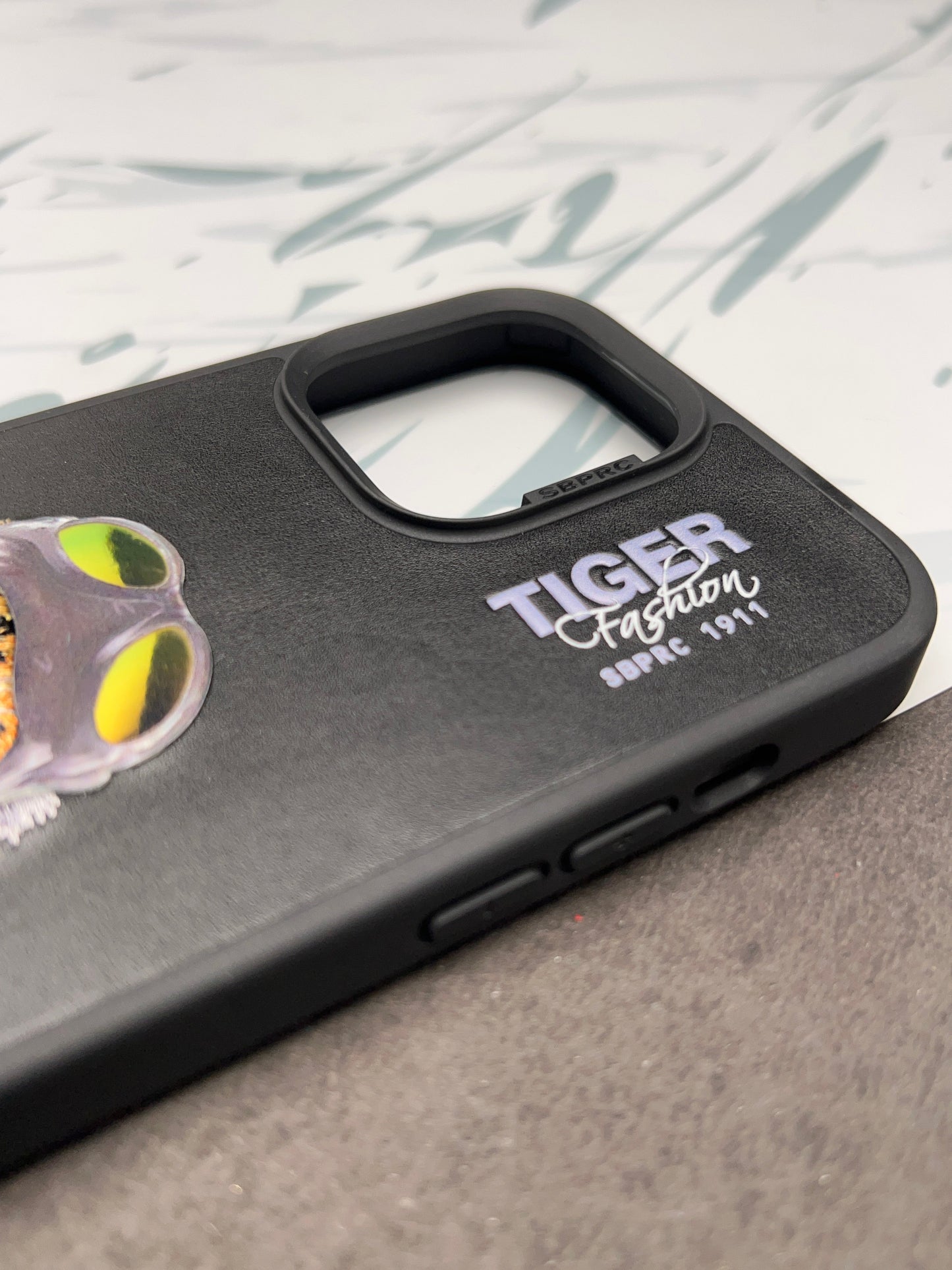 Santa Barbara Rider Tiger Back Cover for iPhone