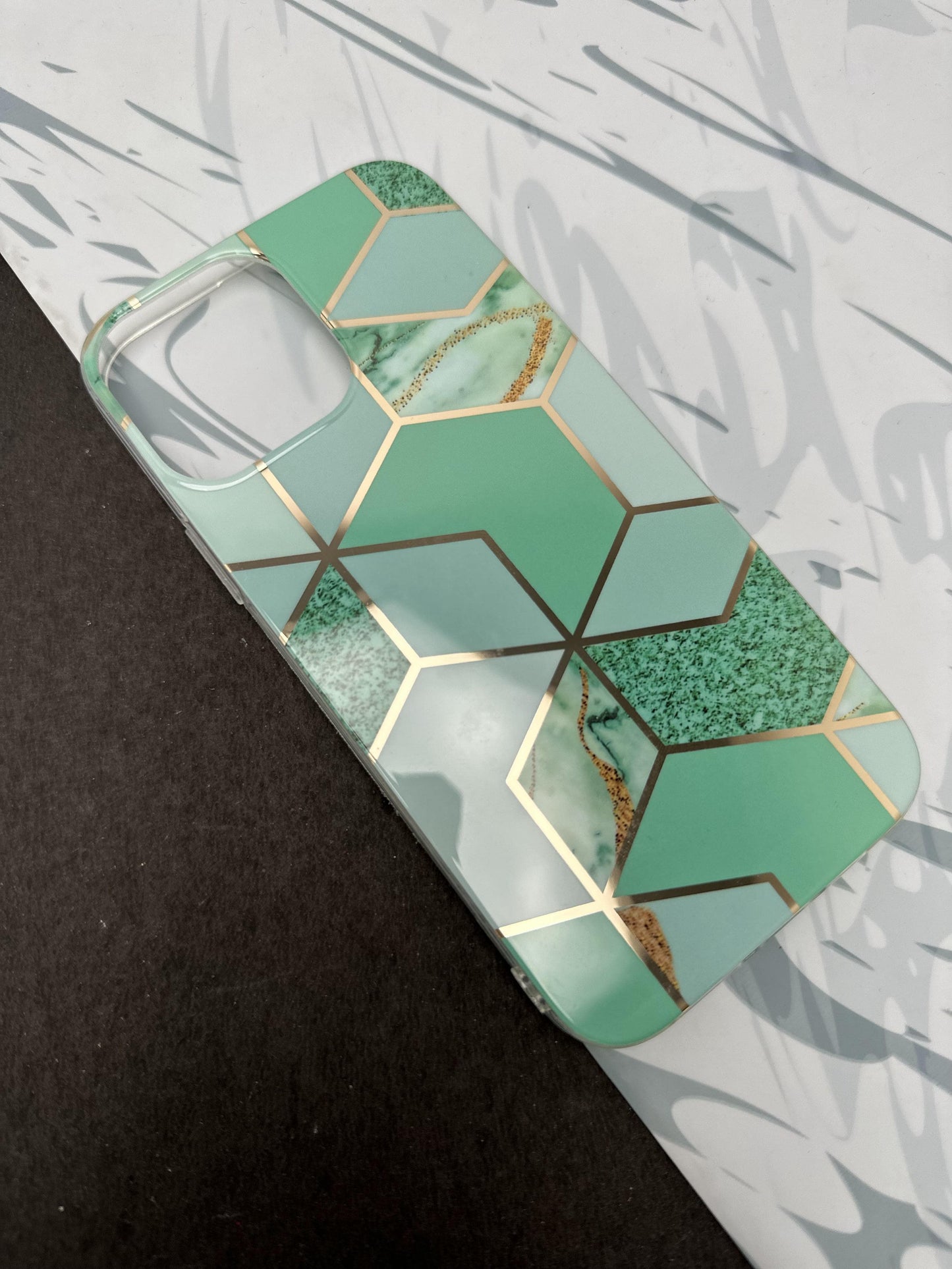 Geometric Green Design Silicon Case for iPhone