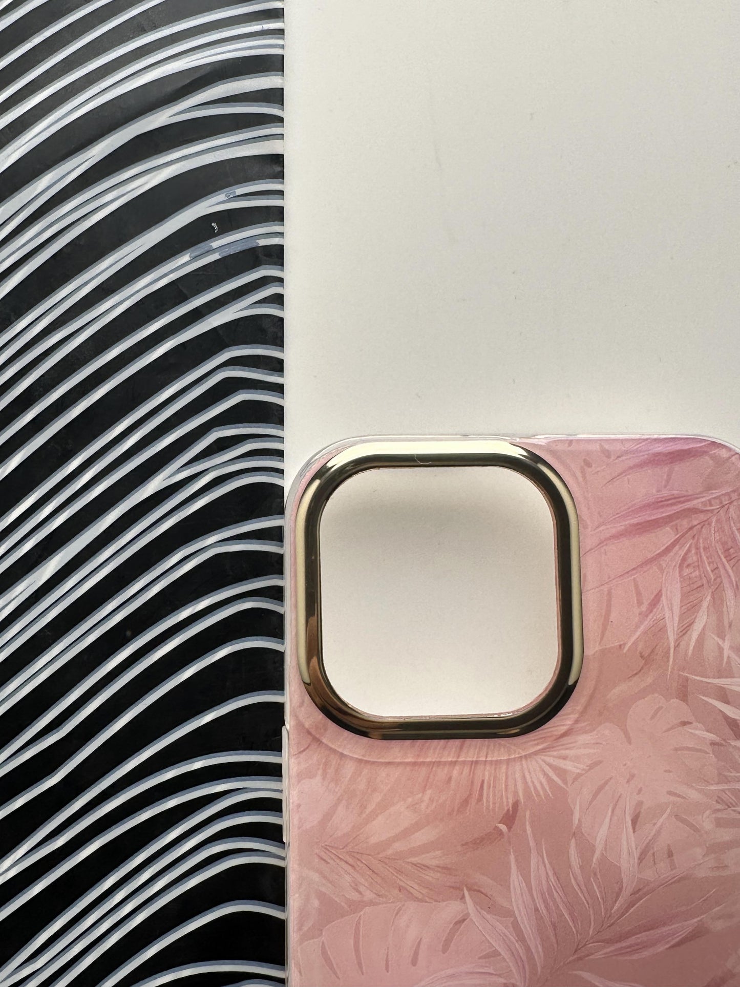 GUESS Peach Flower Case For iPhone