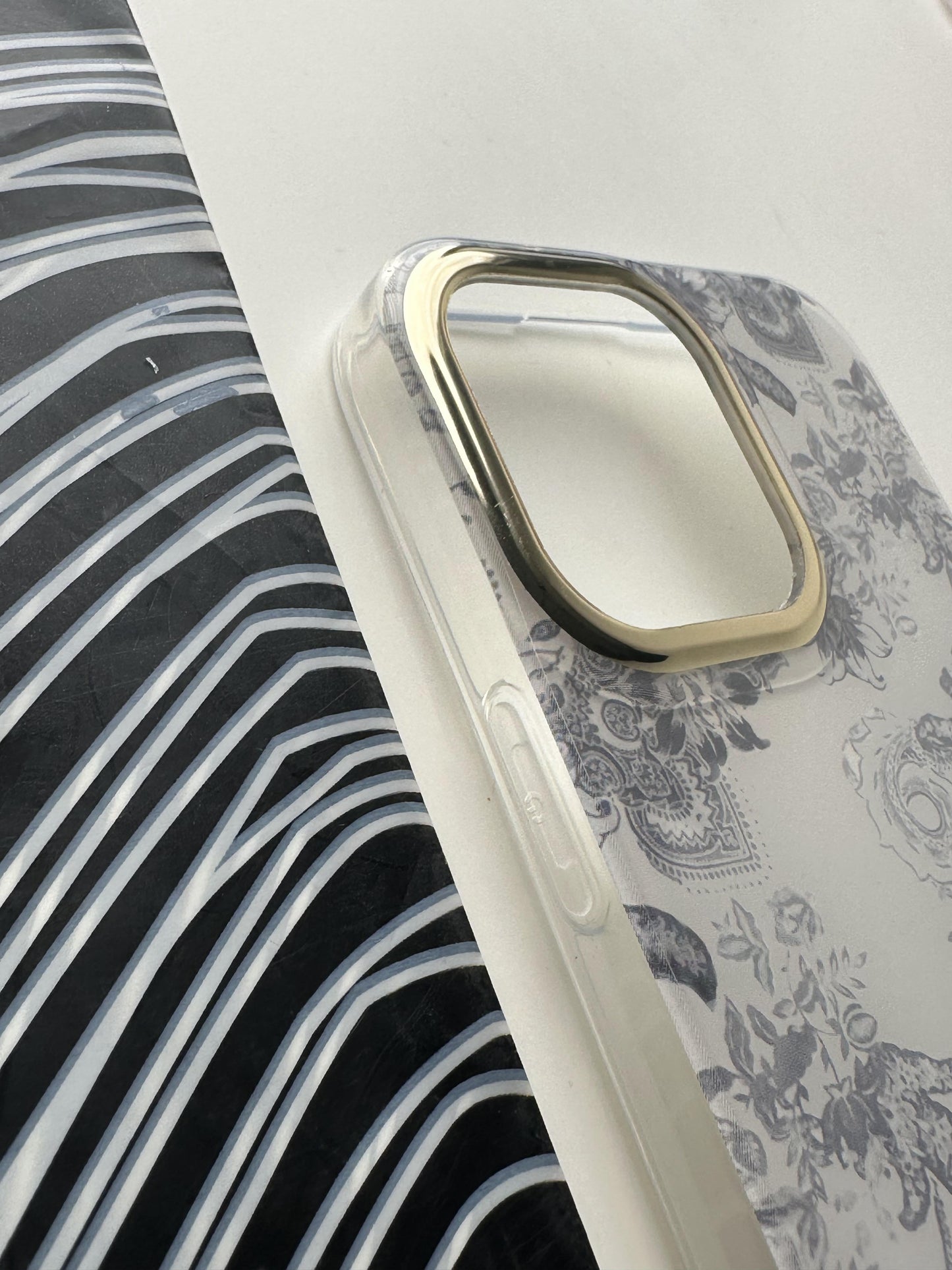 GUESS Grey Flower Case For iPhone