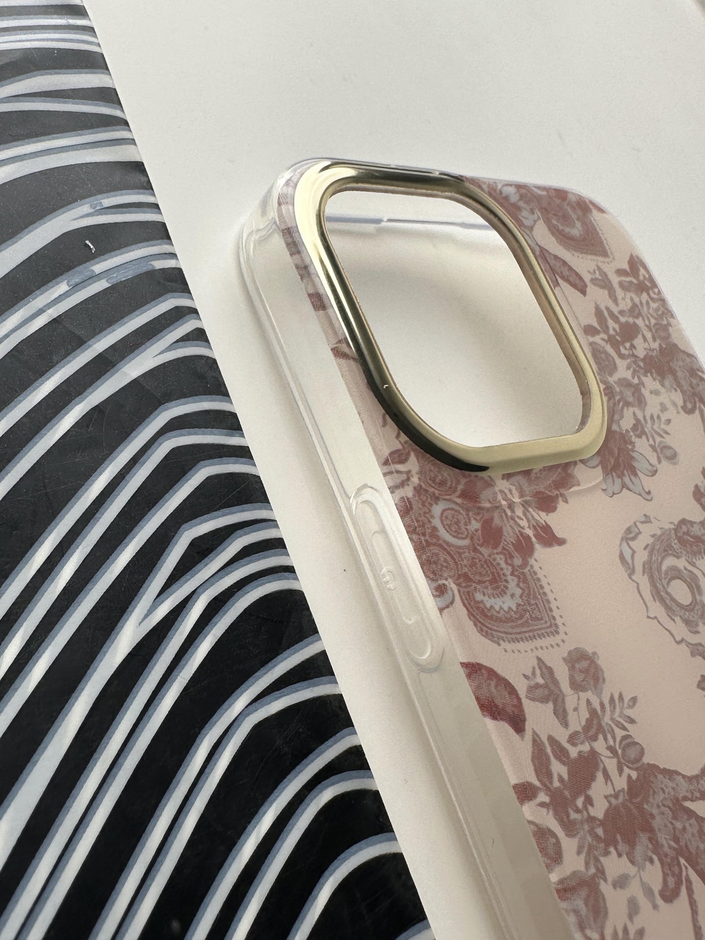 GUESS Brown Flower Case For iPhone