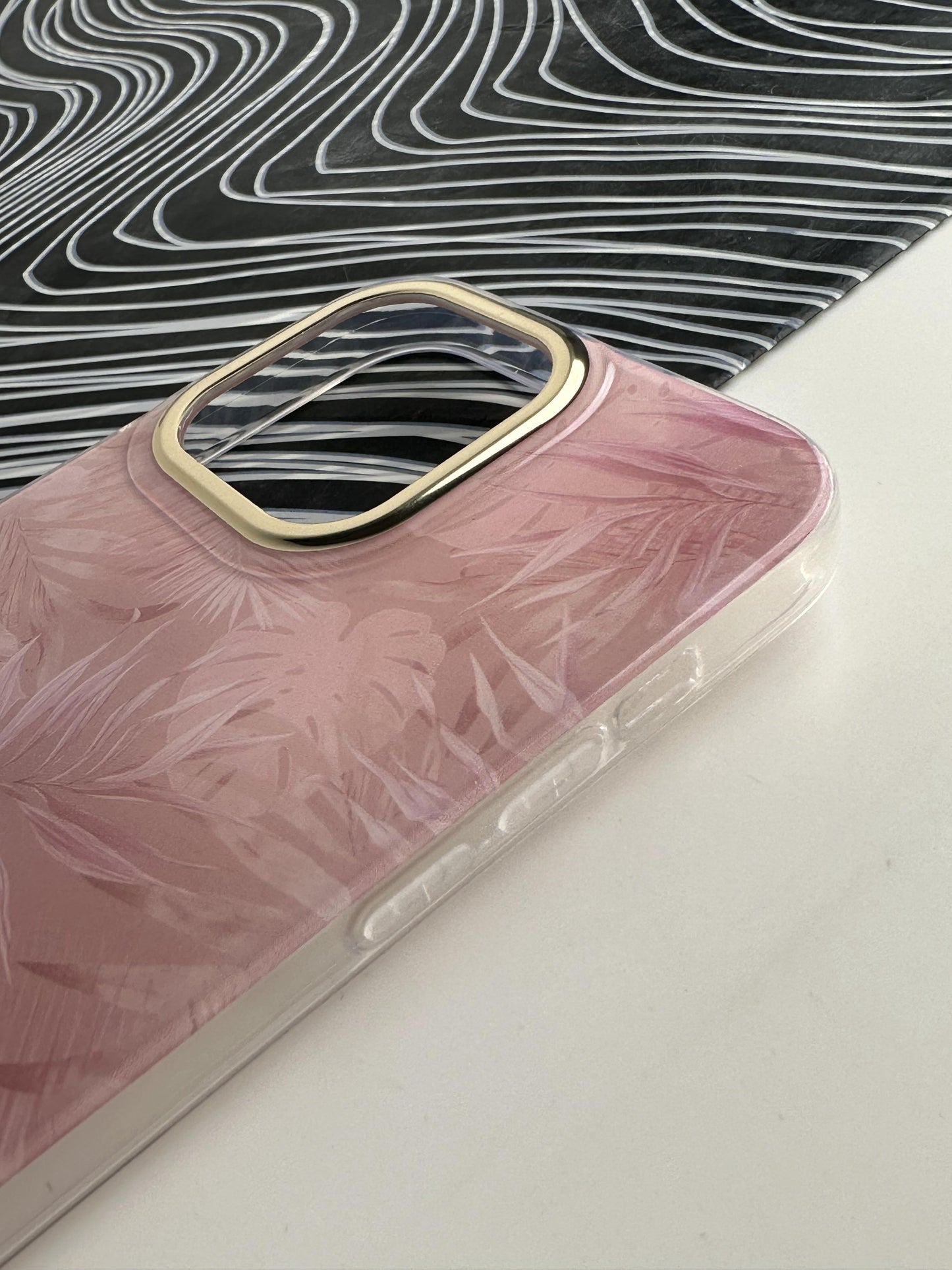 GUESS Peach Flower Case For iPhone