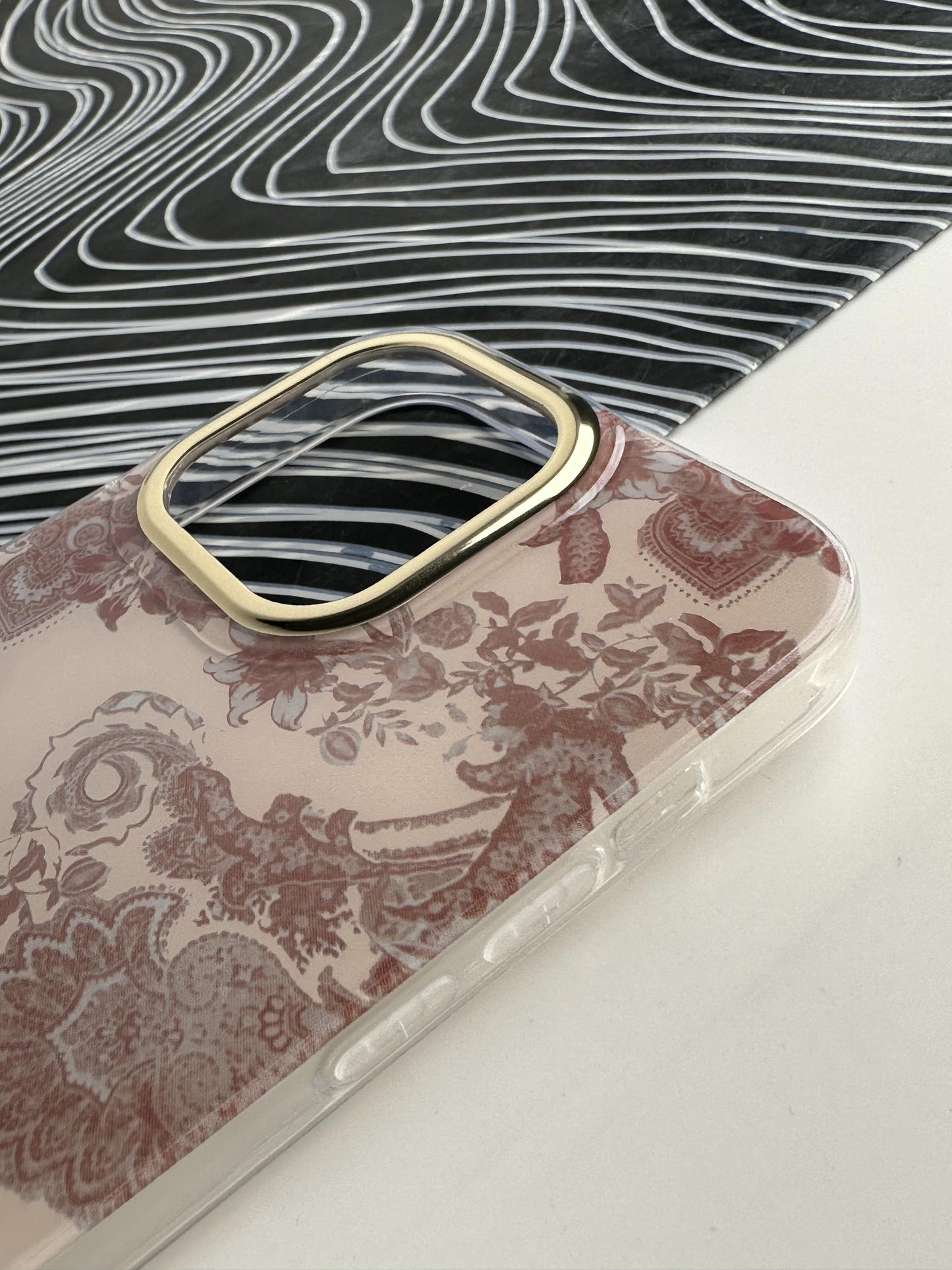 GUESS Brown Flower Case For iPhone