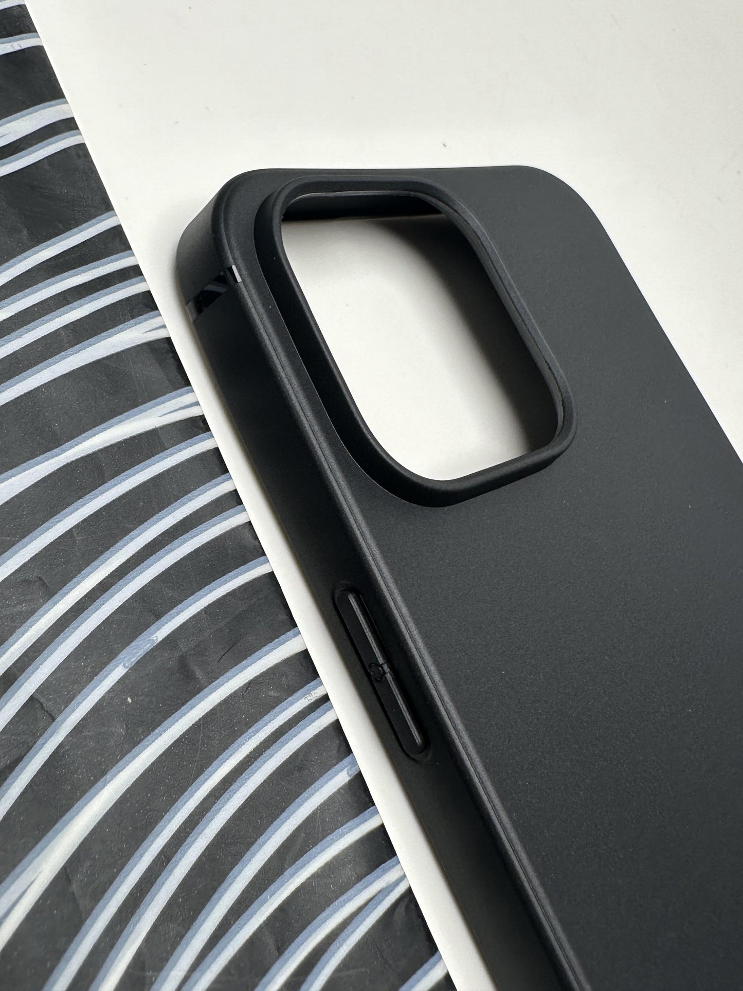 KZDOO Q Series Black Soft Case For iPhone