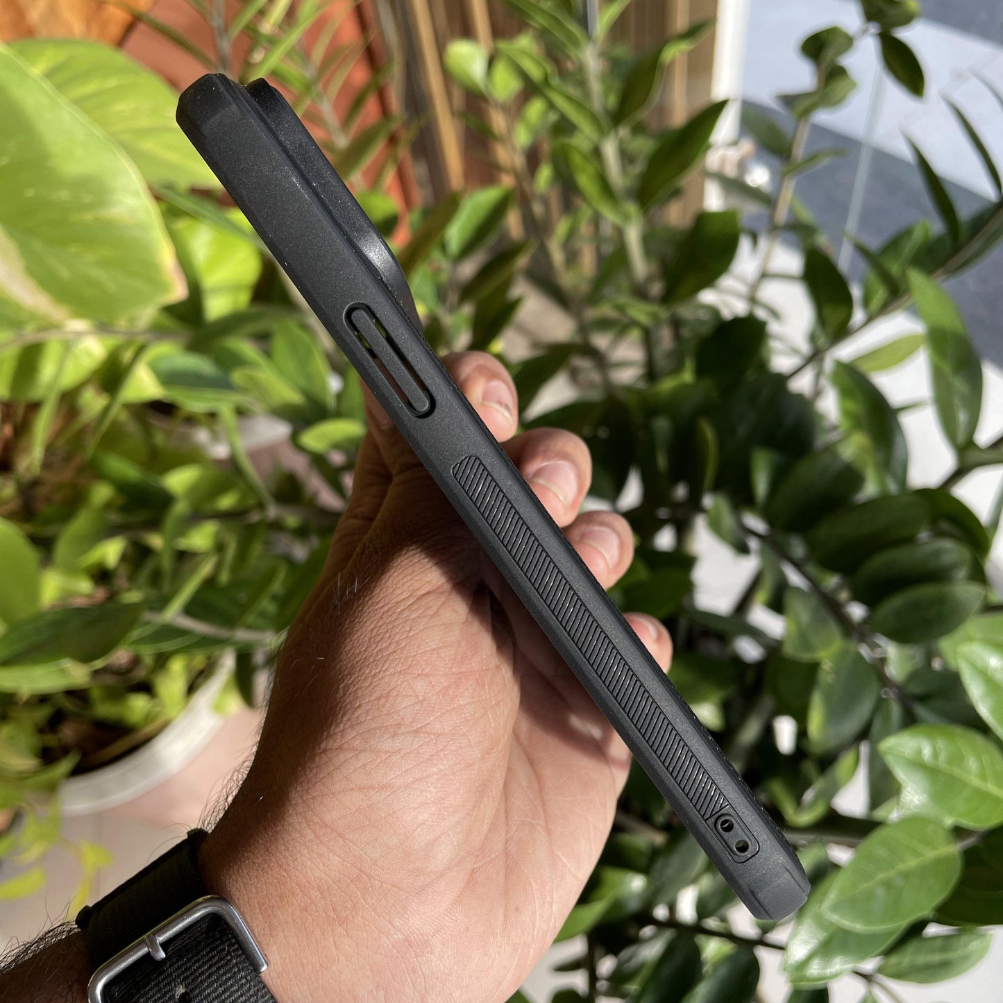 Nillkin Textured Pro Camshield Camera Slider Nylon Fiber Tough & Durable PC + TPU Material Luxury Protect Black case for iPhone