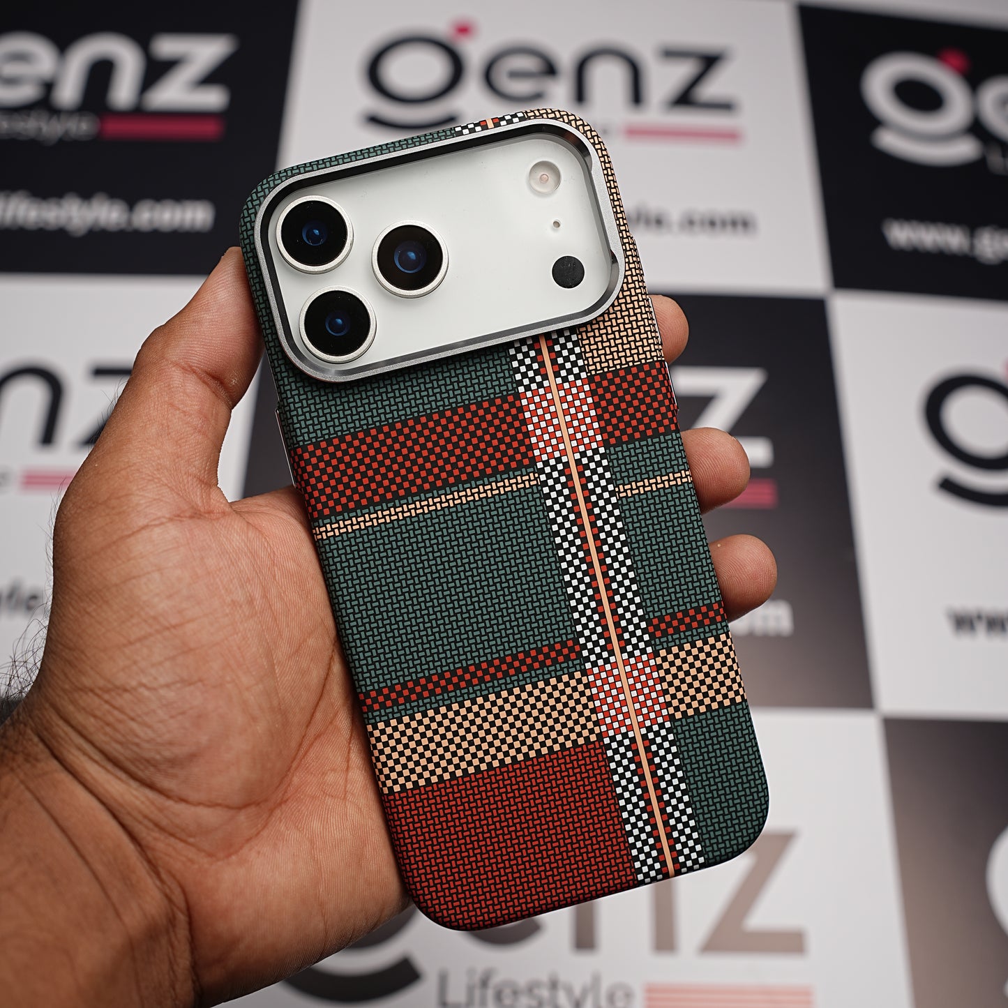 Luxo Life+ Checks Carbon Fiber MagSafe Case for iPhone