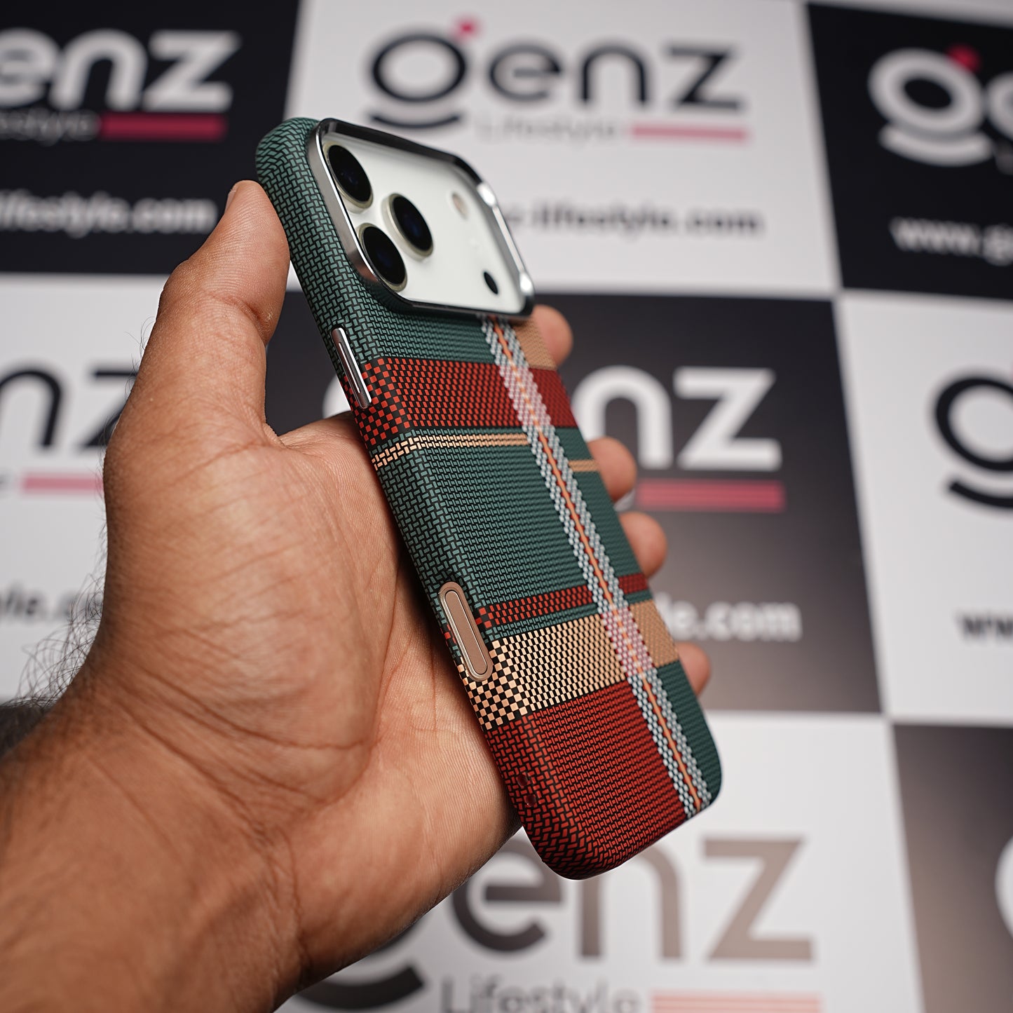 Luxo Life+ Checks Carbon Fiber MagSafe Case for iPhone