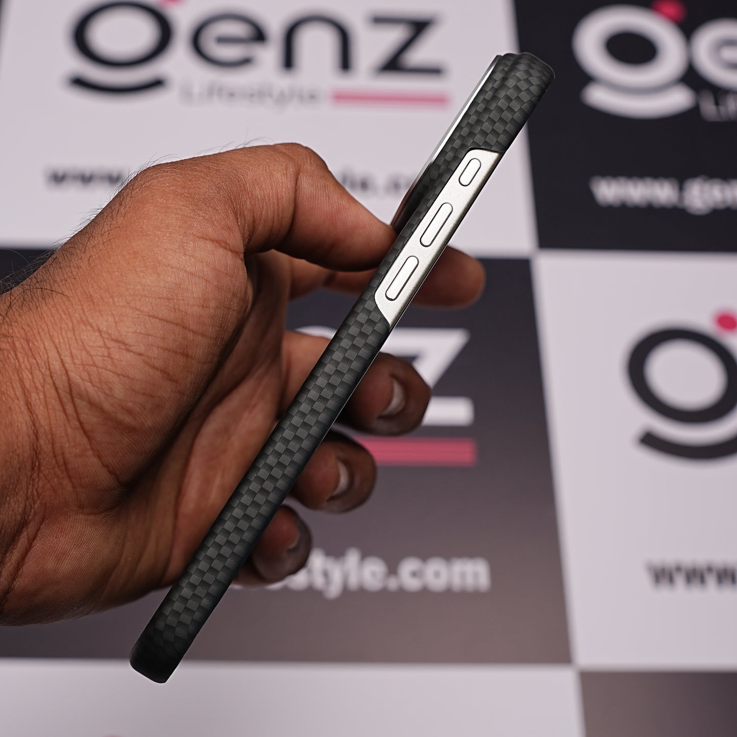 Black 0.8mm Ultra Slim Carbon Fiber Magnetic Cover with MagSafe for iPhone