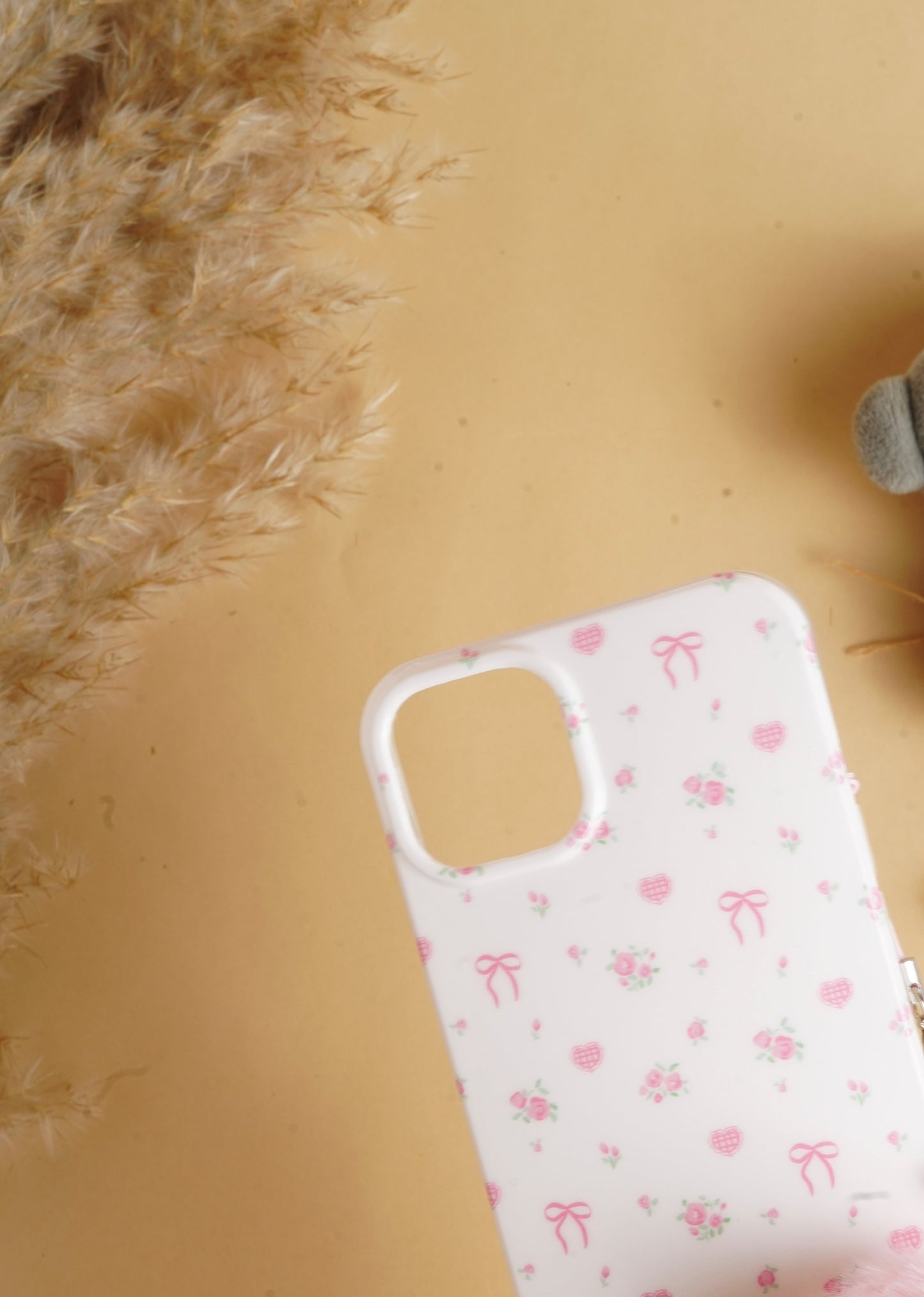 White Glossy Flower With Fluffy Charm Case for iPhone