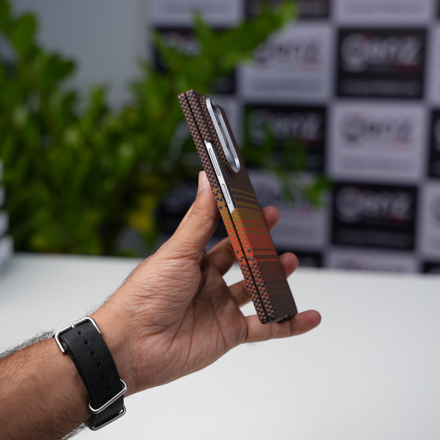 Moloch Design Sunrise Carbon Fiber MagSafe Case with Hinge Protection for Samsung Galaxy Z Fold7