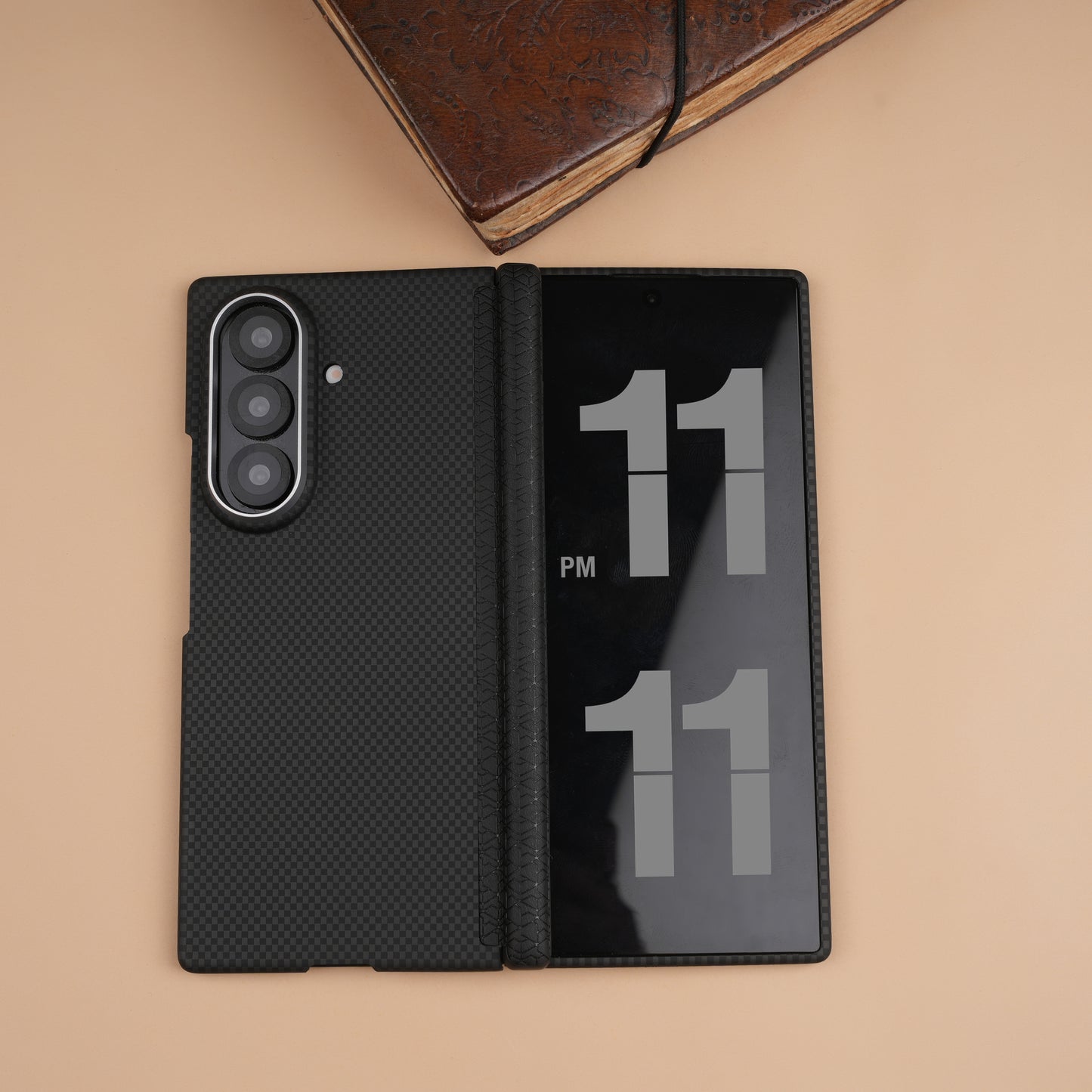 Moloch Design Black Carbon Fiber MagSafe Case with Hinge Protection for Samsung Galaxy Z Fold7