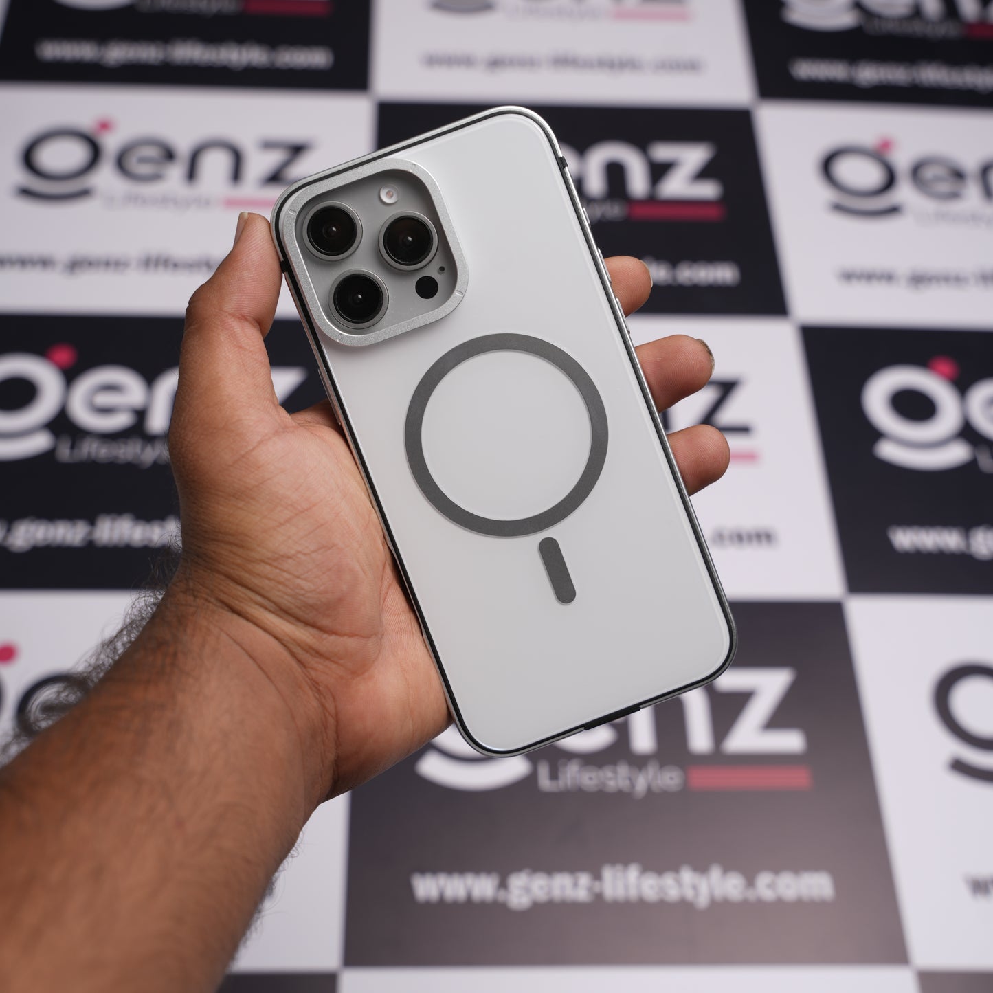 Xundd Metal Hard Matte finish MagSafe Case for iPhone 16 Pro Max