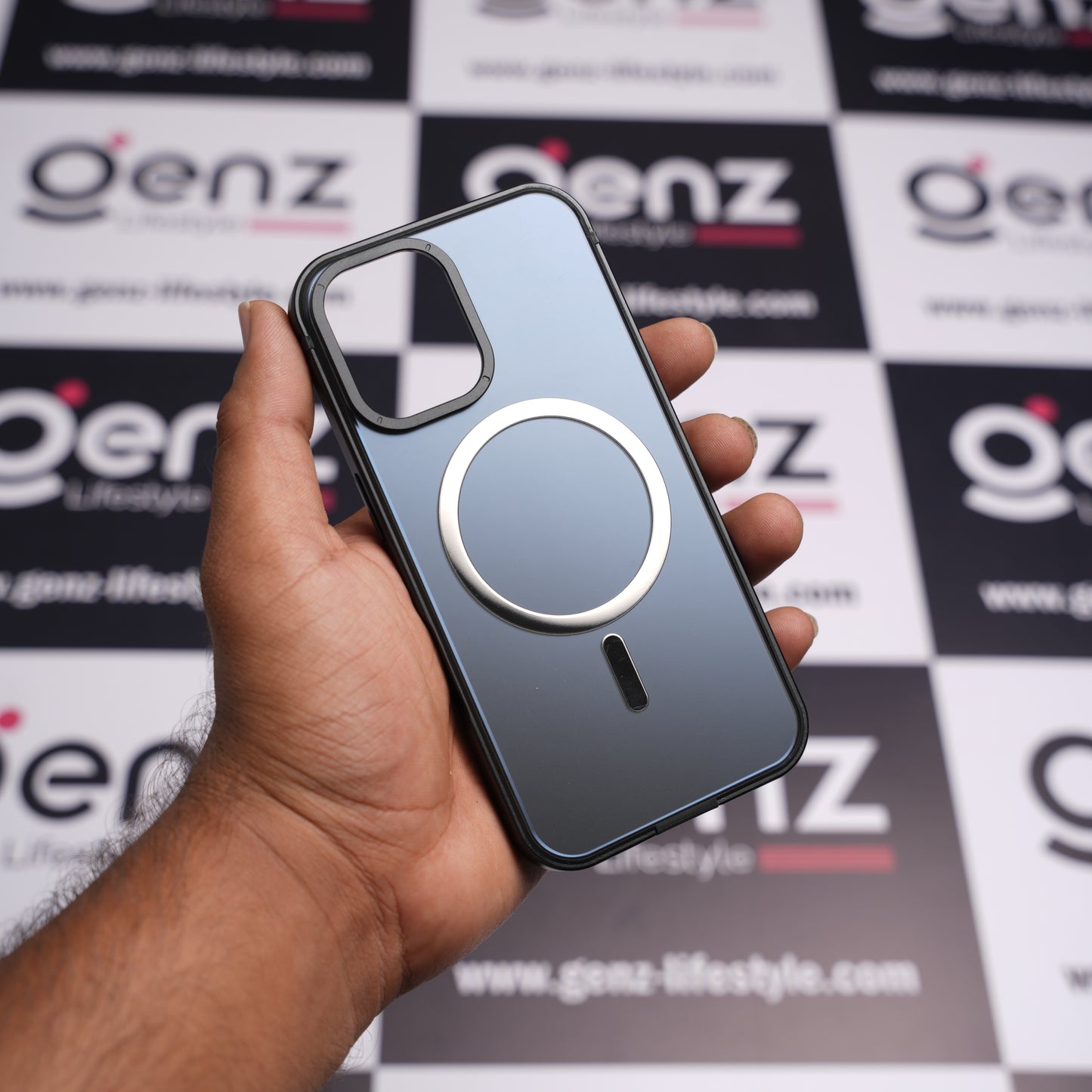 Xundd Metal Hard Matte finish MagSafe Case for iPhone 16