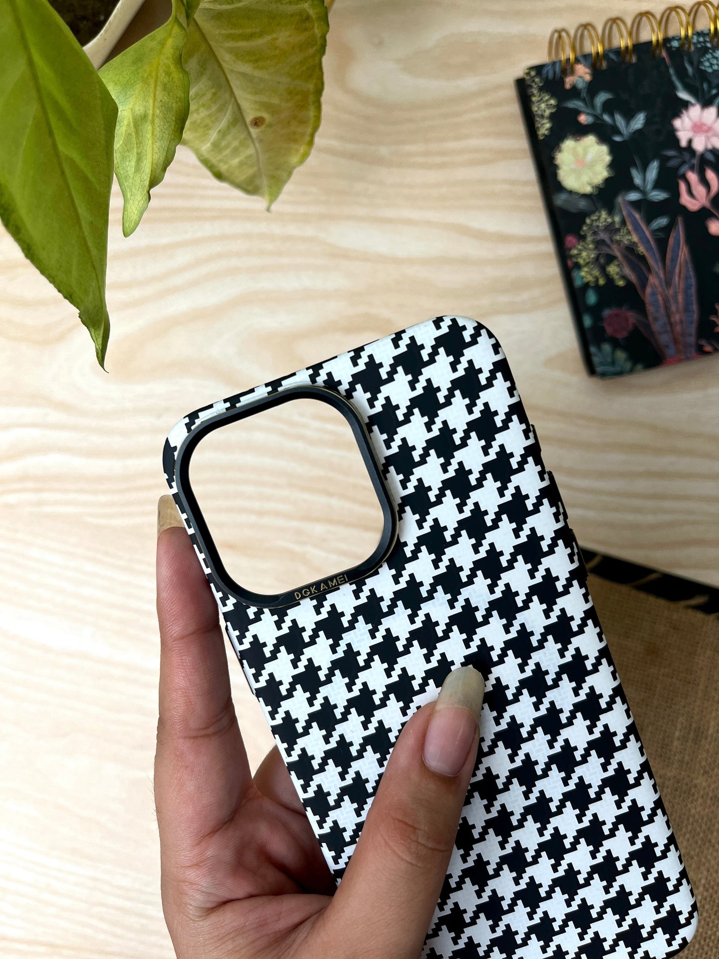 DGKAMEI White Carbon Fiber MagSafe Compatible Metal Ring Case For iPhone