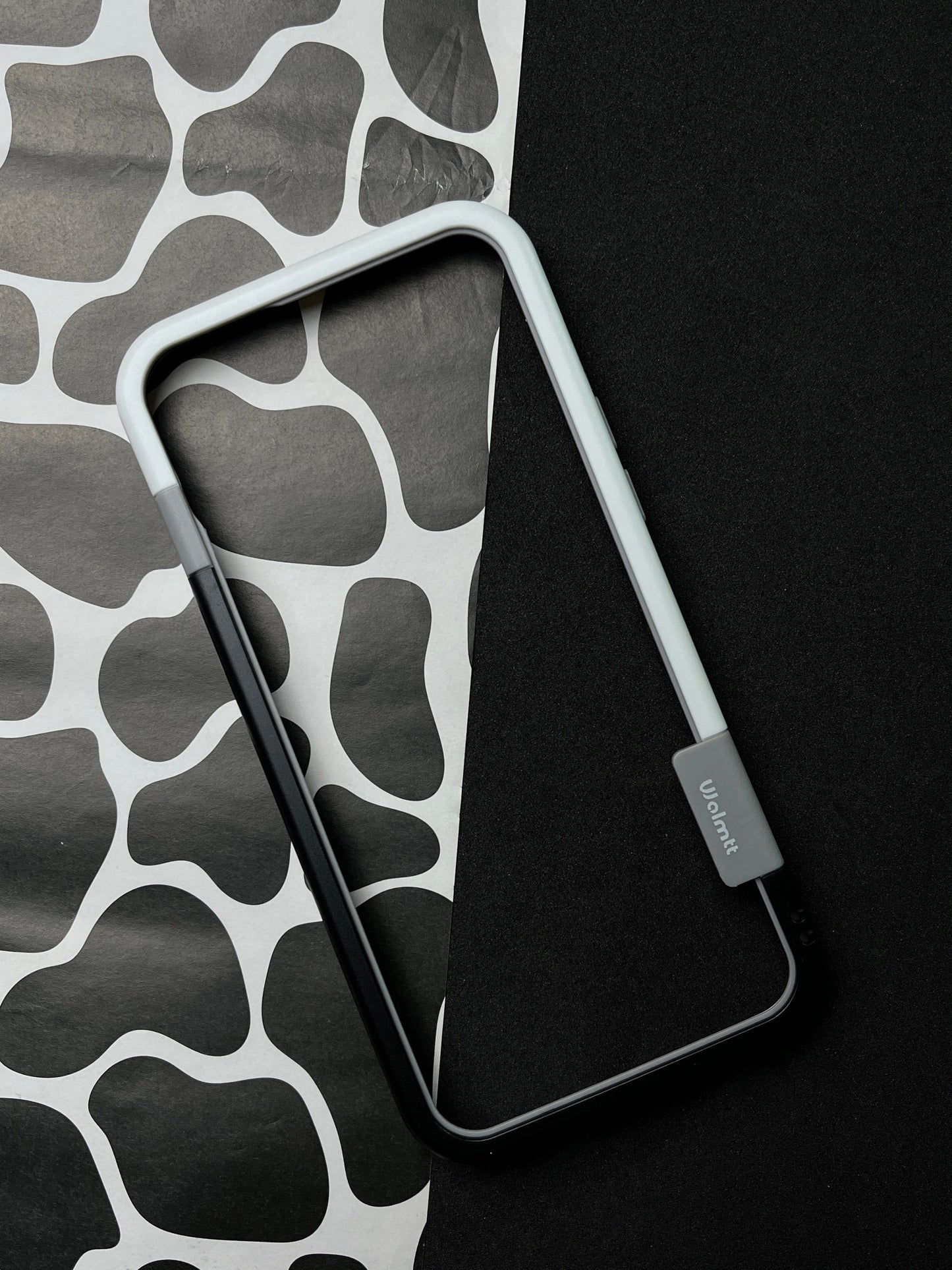 Walnut Black White Bumper ring for iPhone